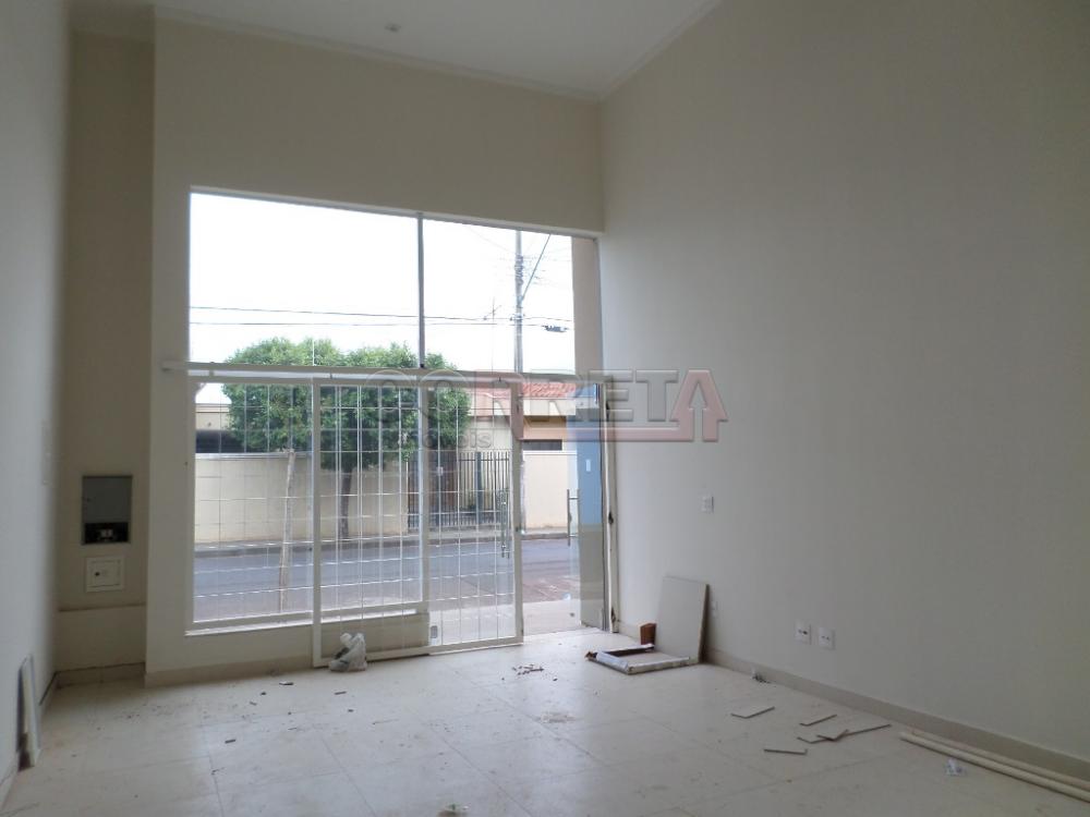 Alugar Comercial / Salão em Araçatuba R$ 1.000,00 - Foto 2