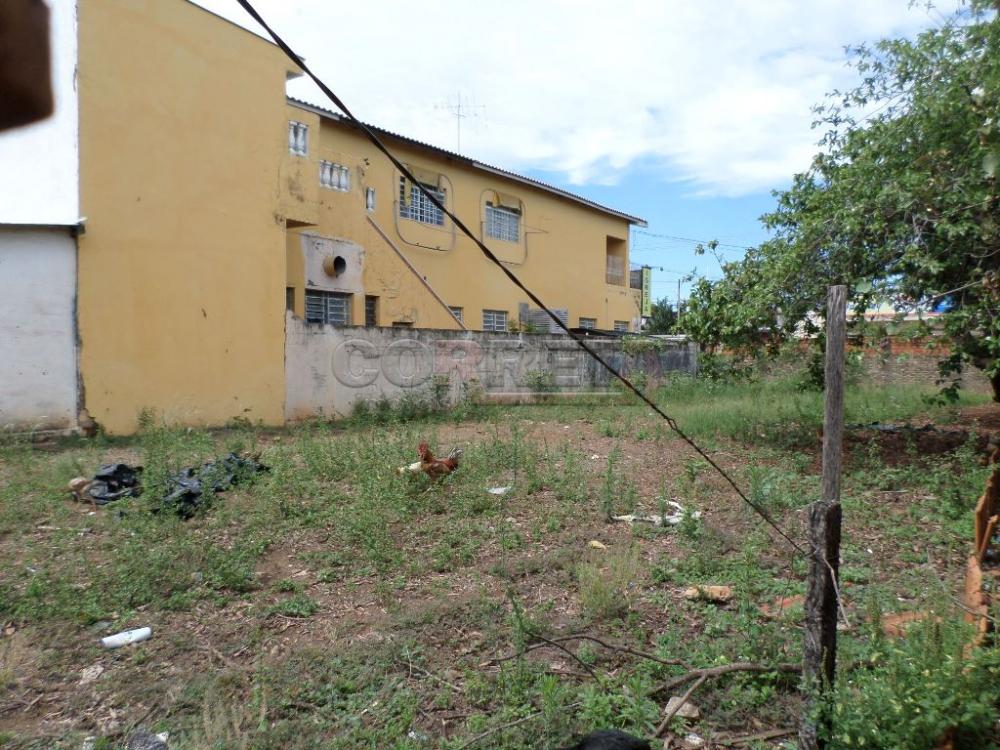 Alugar Comercial / Barracão em Araçatuba R$ 2.500,00 - Foto 1