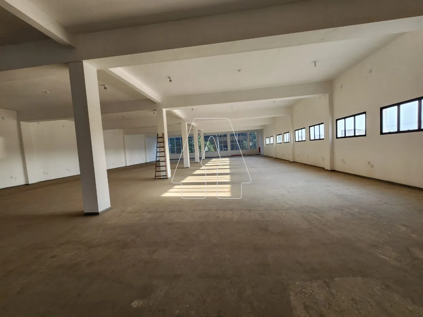 Comprar Comercial / Ponto Comercial em Araçatuba - Foto 5