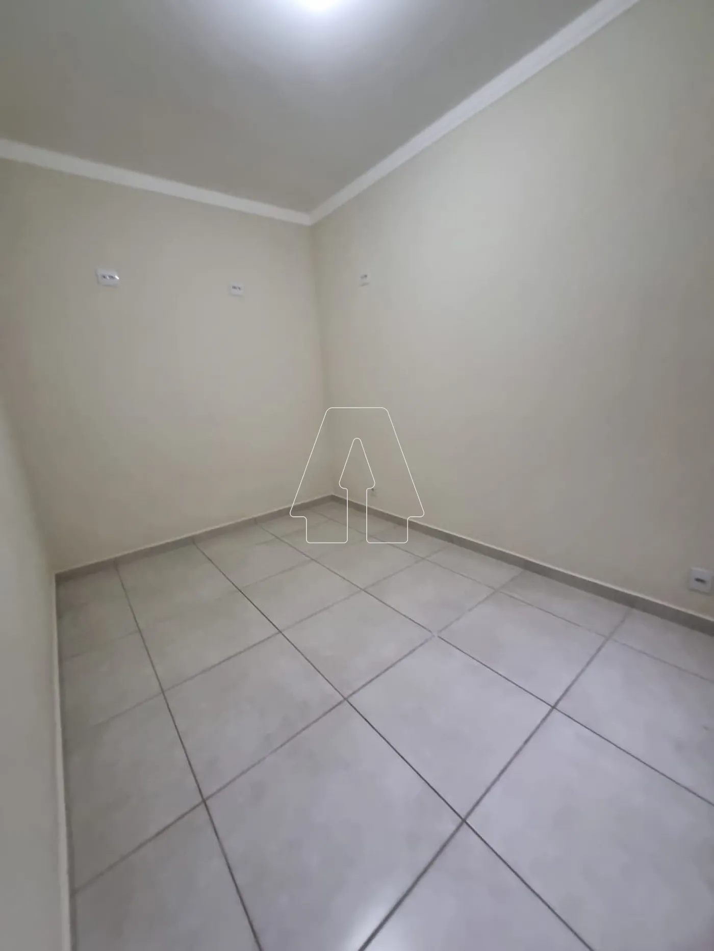 Alugar Casa / Residencial em Araçatuba R$ 1.200,00 - Foto 4