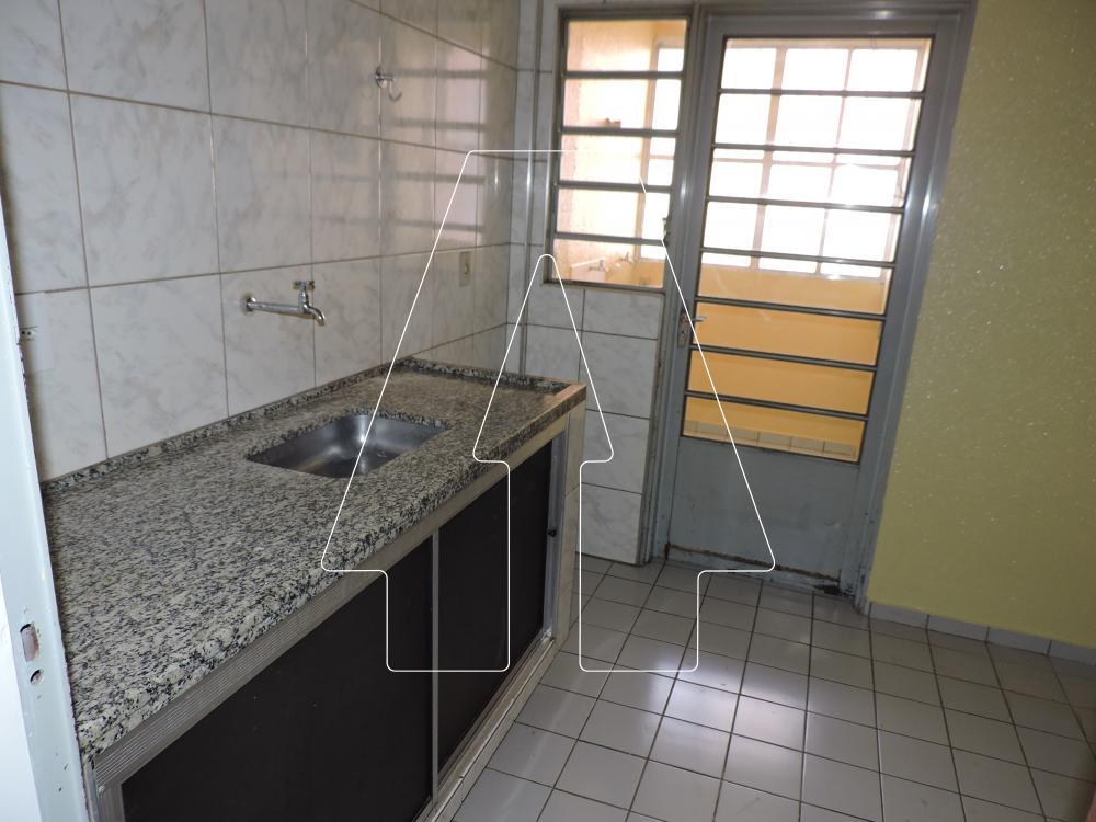Alugar Apartamento / Padrão em Araçatuba R$ 1.300,00 - Foto 2