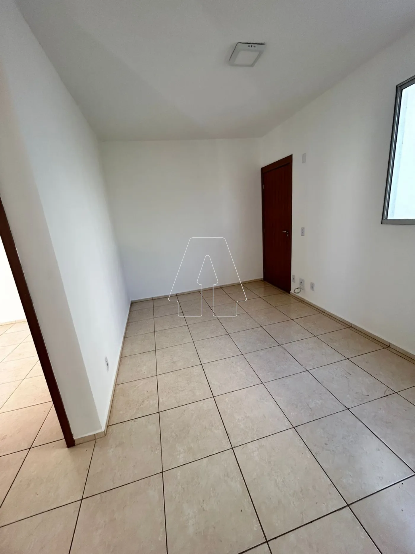 Alugar Apartamento / Padrão em Araçatuba R$ 950,00 - Foto 2
