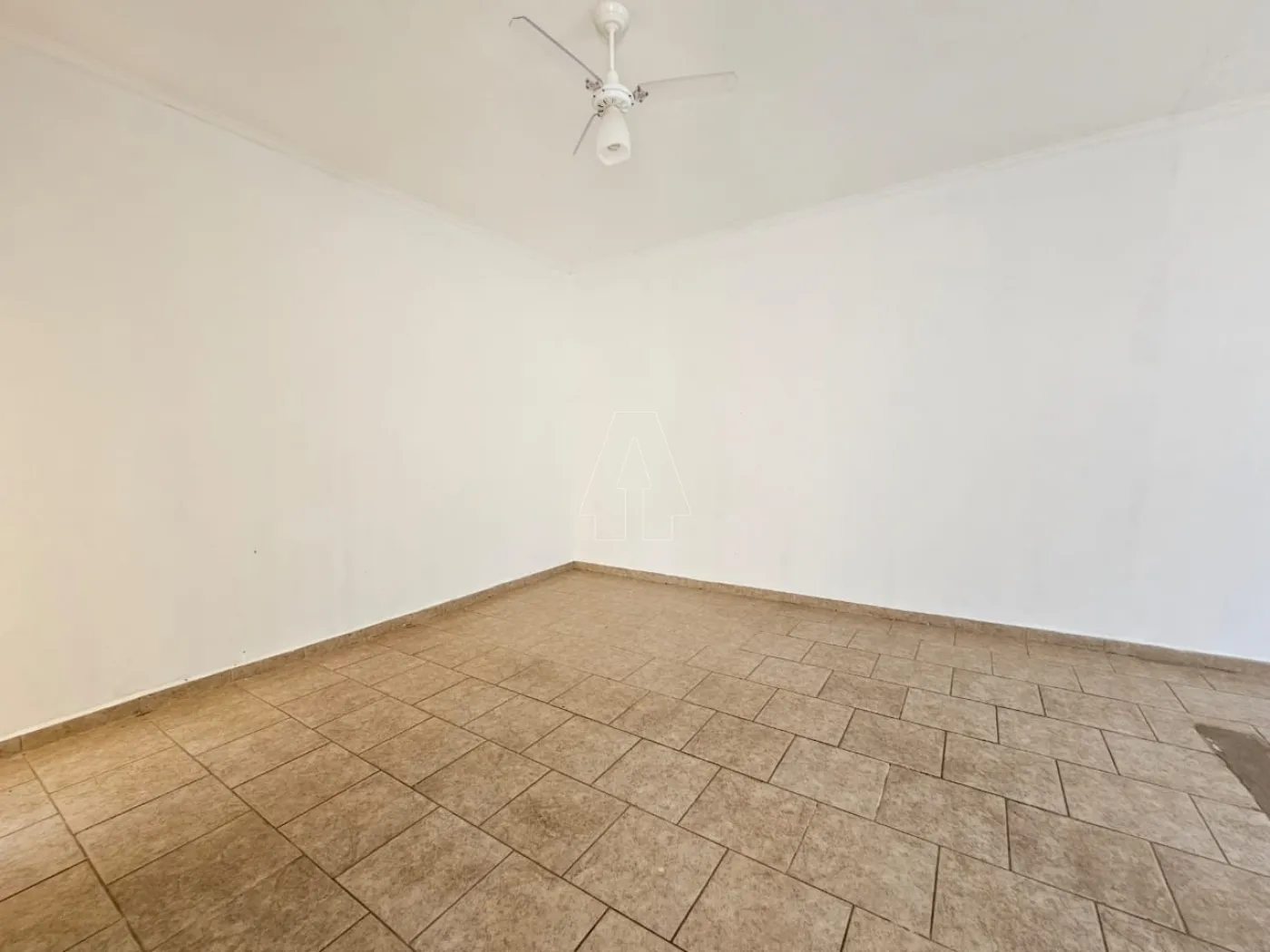 Alugar Casa / Kitnet em Araçatuba R$ 700,00 - Foto 4