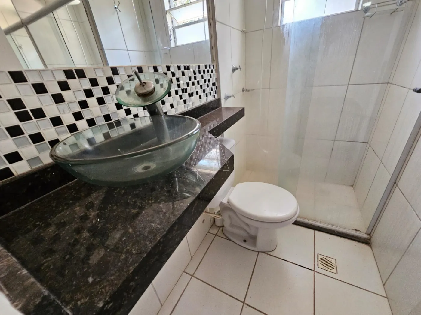 Alugar Apartamento / Padrão em Araçatuba R$ 1.280,00 - Foto 4