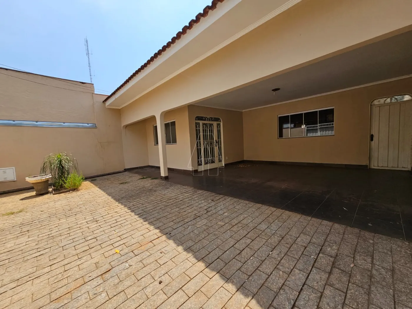 Alugar Casa / Residencial em Araçatuba R$ 2.800,00 - Foto 1
