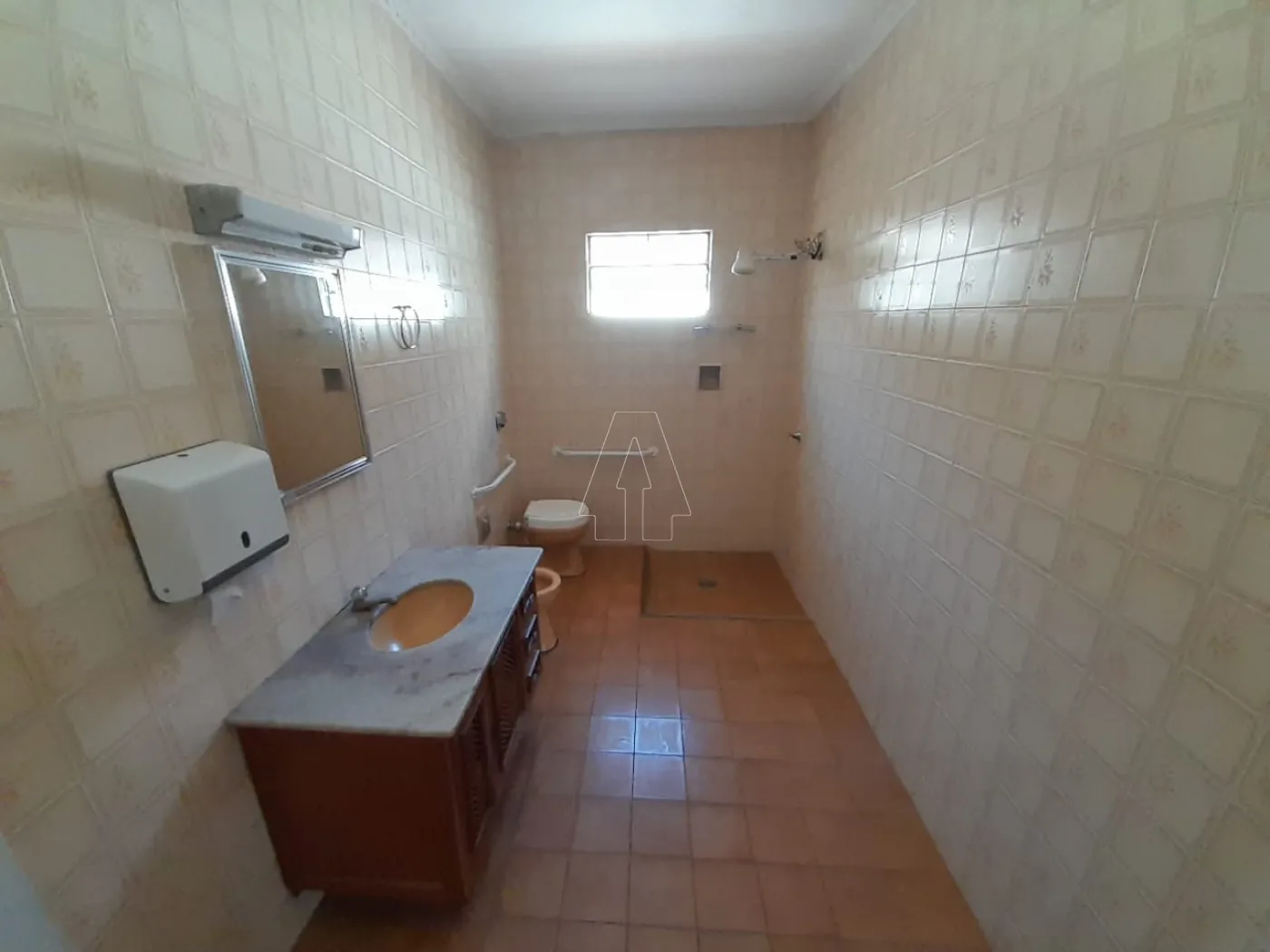 Alugar Comercial / Casa em Araçatuba R$ 1.300,00 - Foto 10