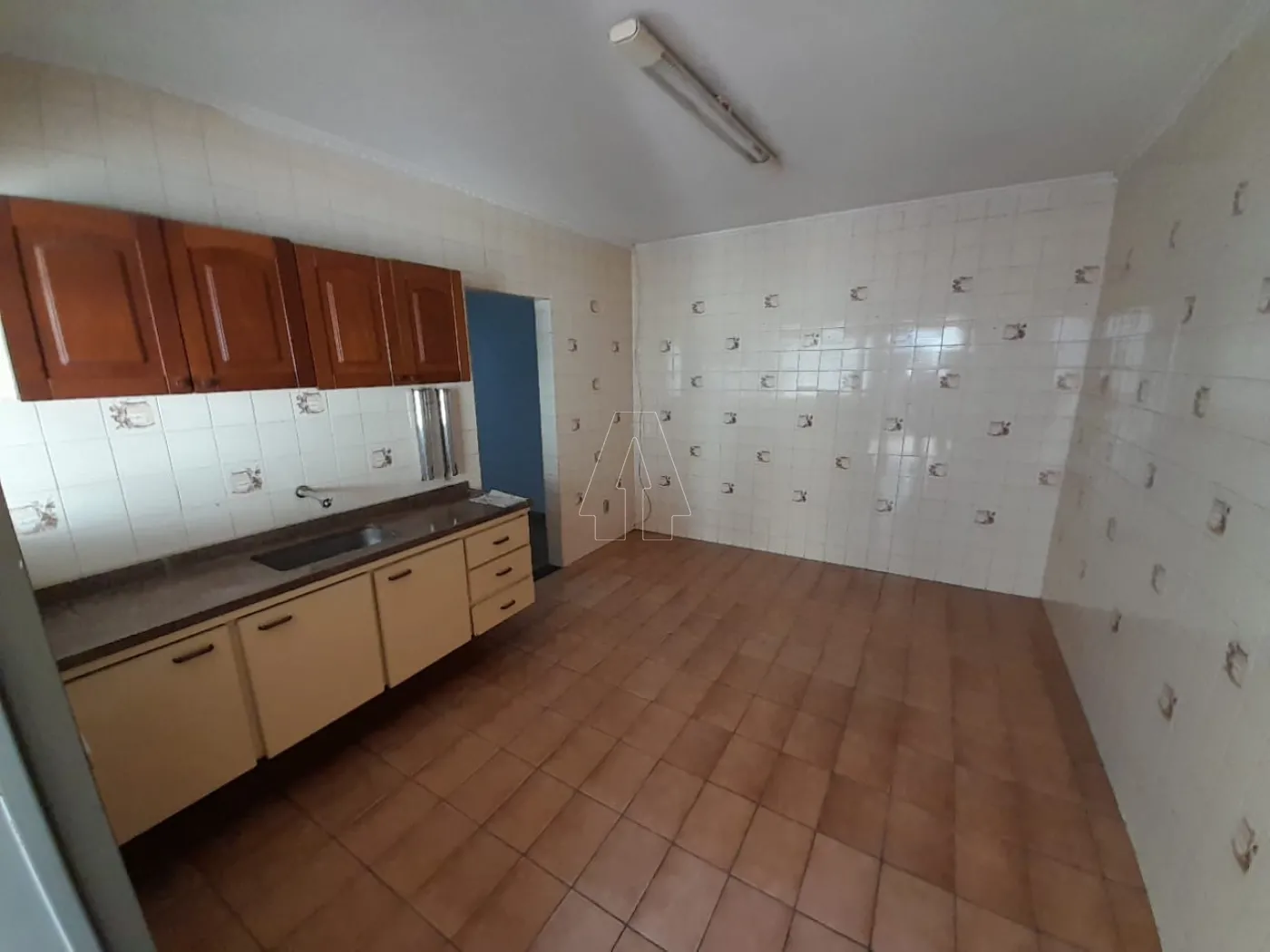 Alugar Comercial / Casa em Araçatuba R$ 1.300,00 - Foto 11