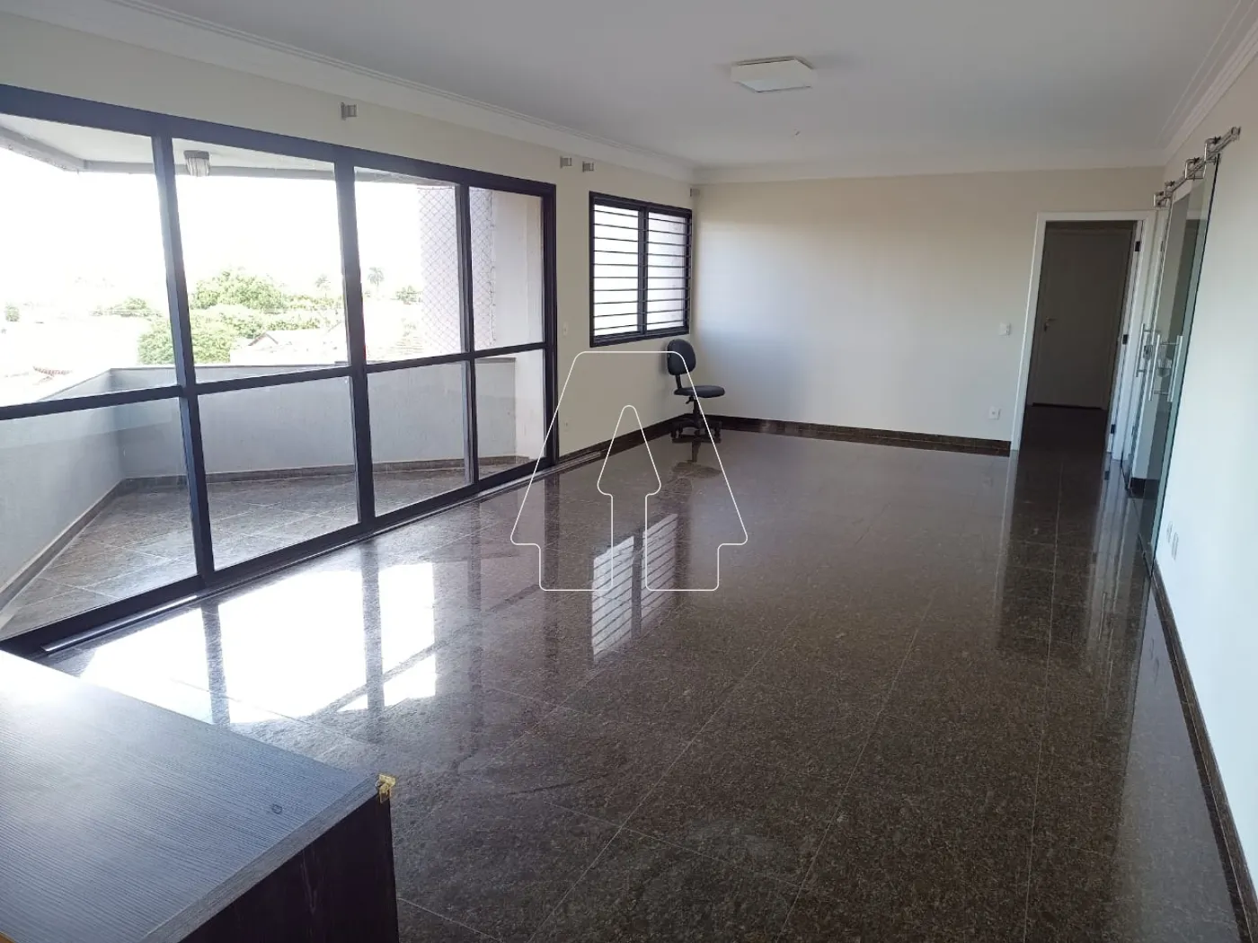 Comprar Apartamento / Padrão em Araçatuba R$ 700.000,00 - Foto 2