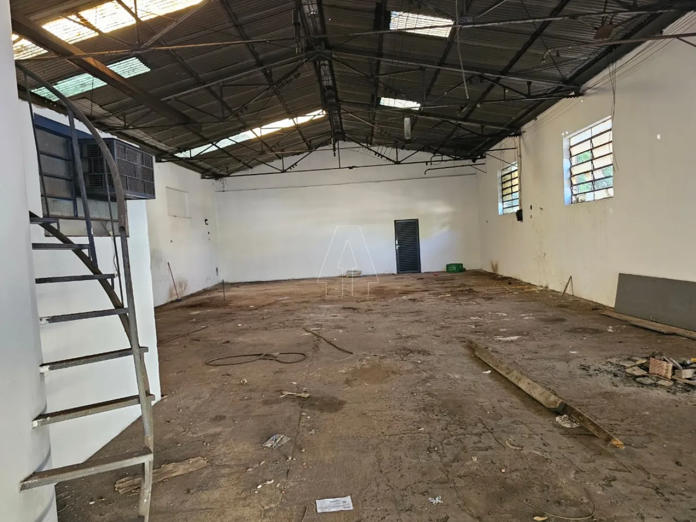 Alugar Comercial / Barracão em Araçatuba R$ 18.000,00 - Foto 5