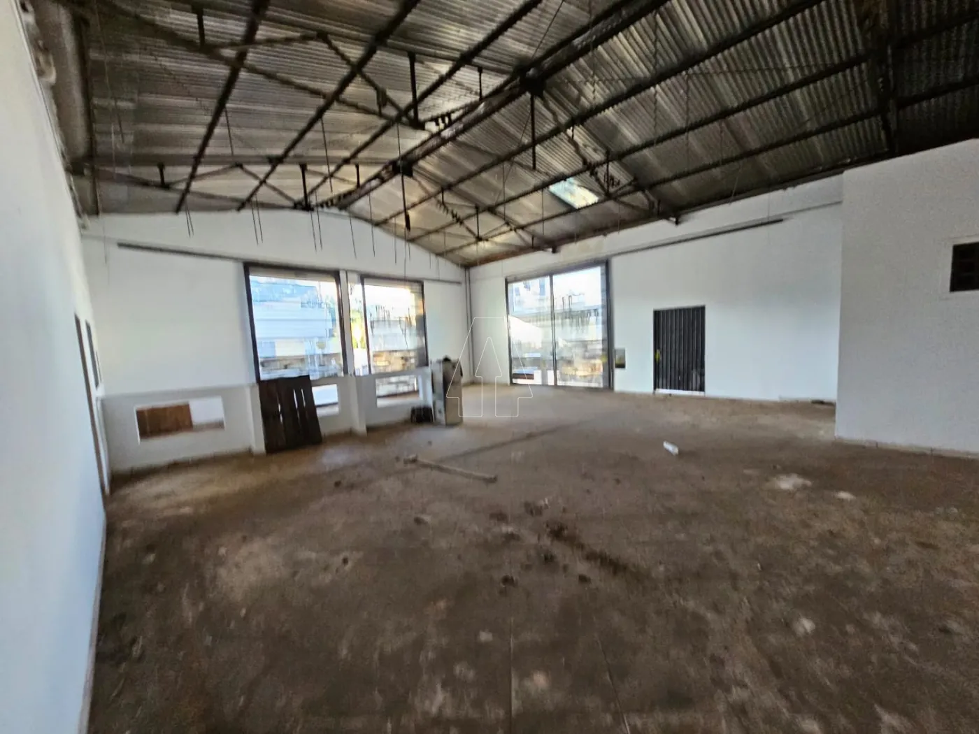Alugar Comercial / Barracão em Araçatuba R$ 18.000,00 - Foto 8