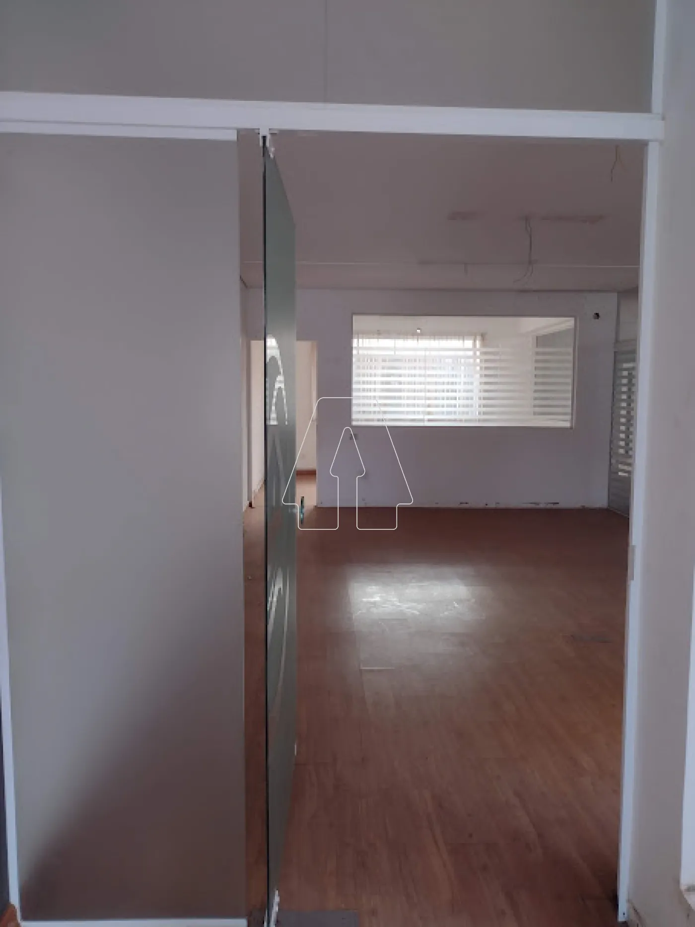 Alugar Comercial / Salão em Araçatuba R$ 8.000,00 - Foto 4