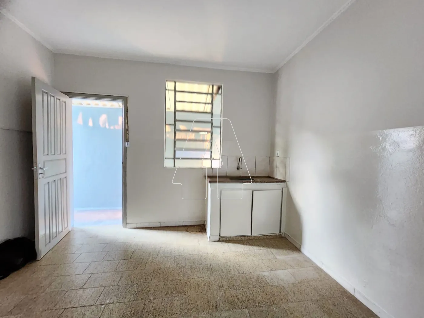 Alugar Casa / Residencial em Araçatuba R$ 1.100,00 - Foto 3