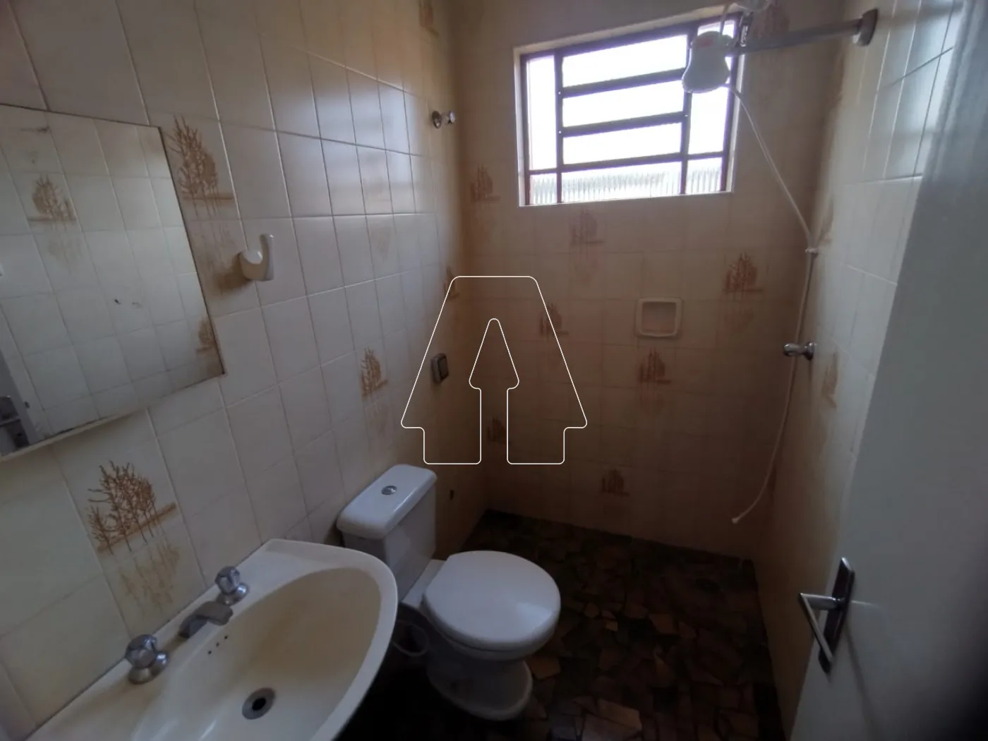 Alugar Casa / Residencial em Araçatuba R$ 900,00 - Foto 4