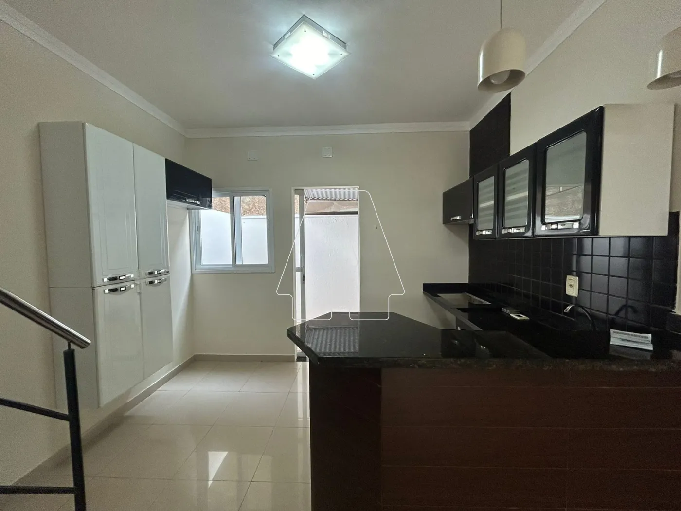 Alugar Casa / Condomínio em Araçatuba R$ 1.700,00 - Foto 2