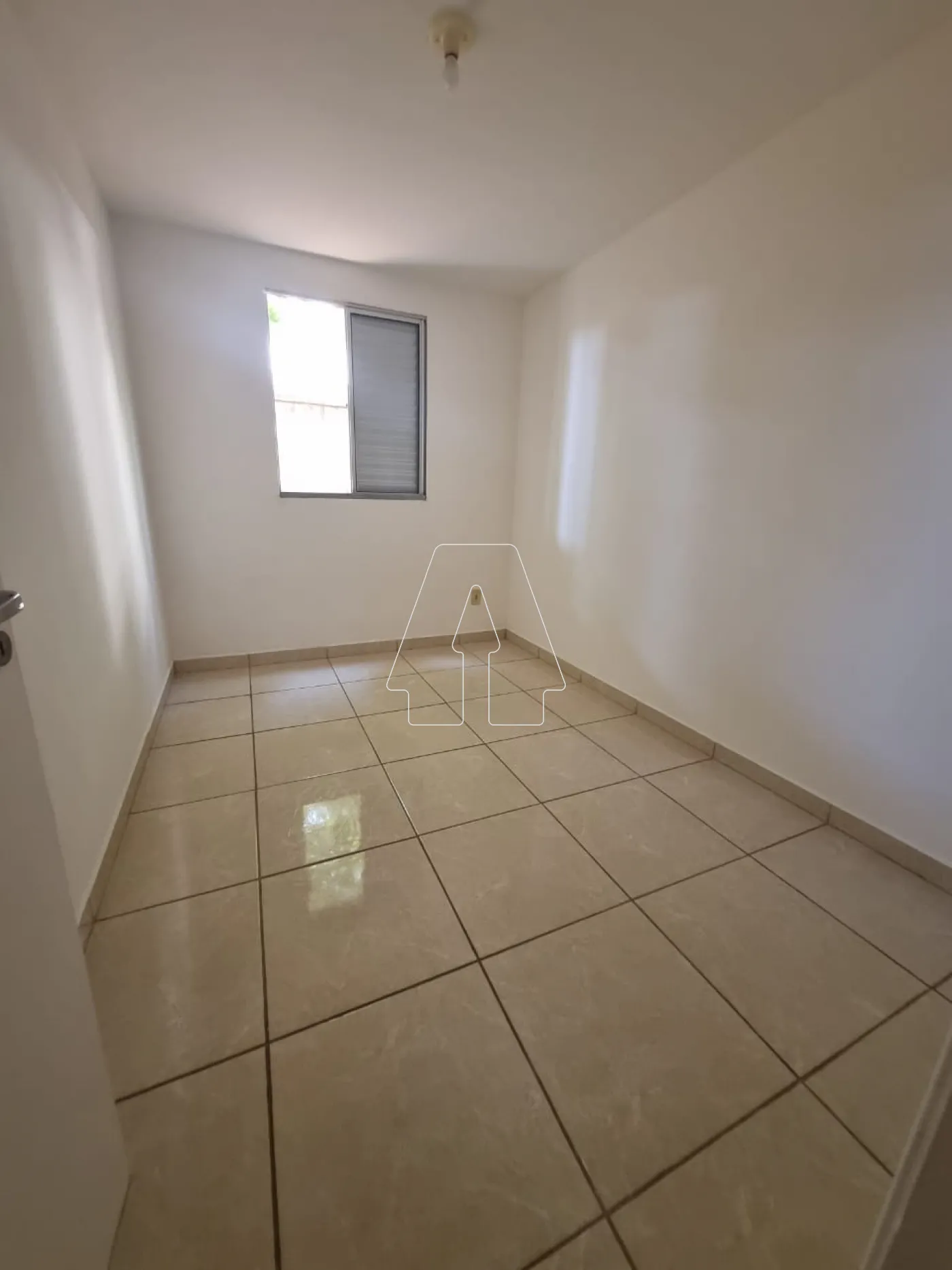 Alugar Apartamento / Padrão em Araçatuba R$ 800,00 - Foto 2