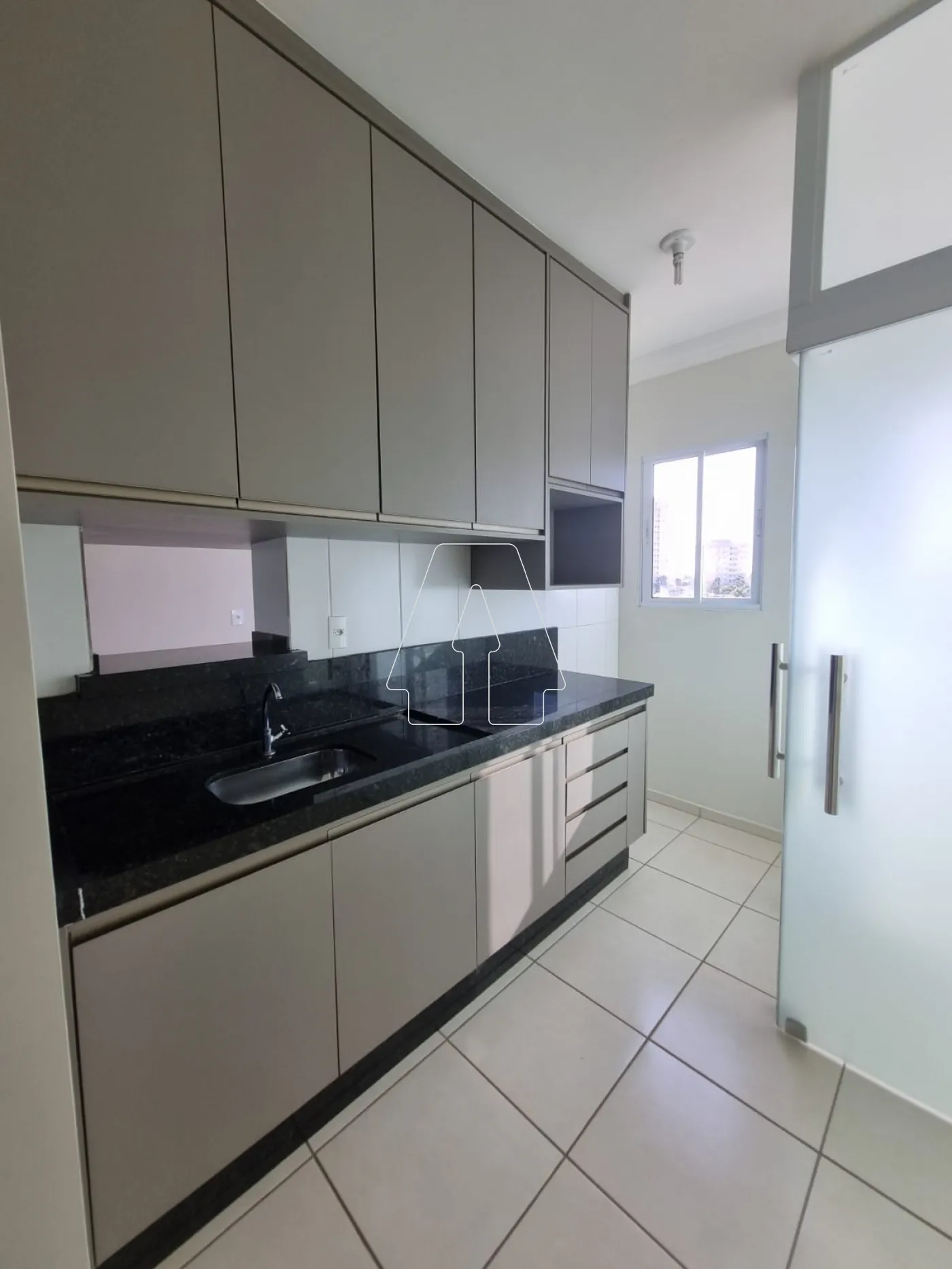 Alugar Apartamento / Padrão em Araçatuba R$ 1.360,00 - Foto 2