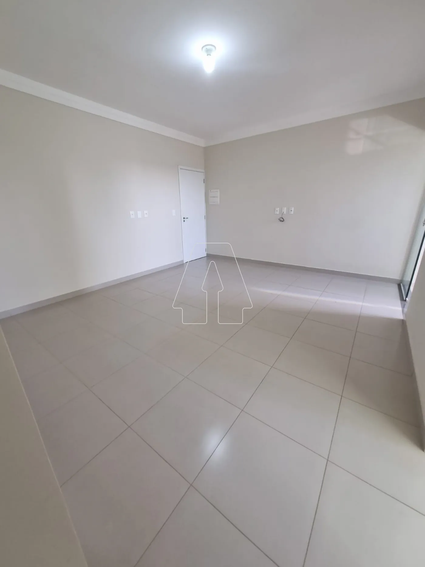 Alugar Apartamento / Padrão em Araçatuba R$ 1.360,00 - Foto 4