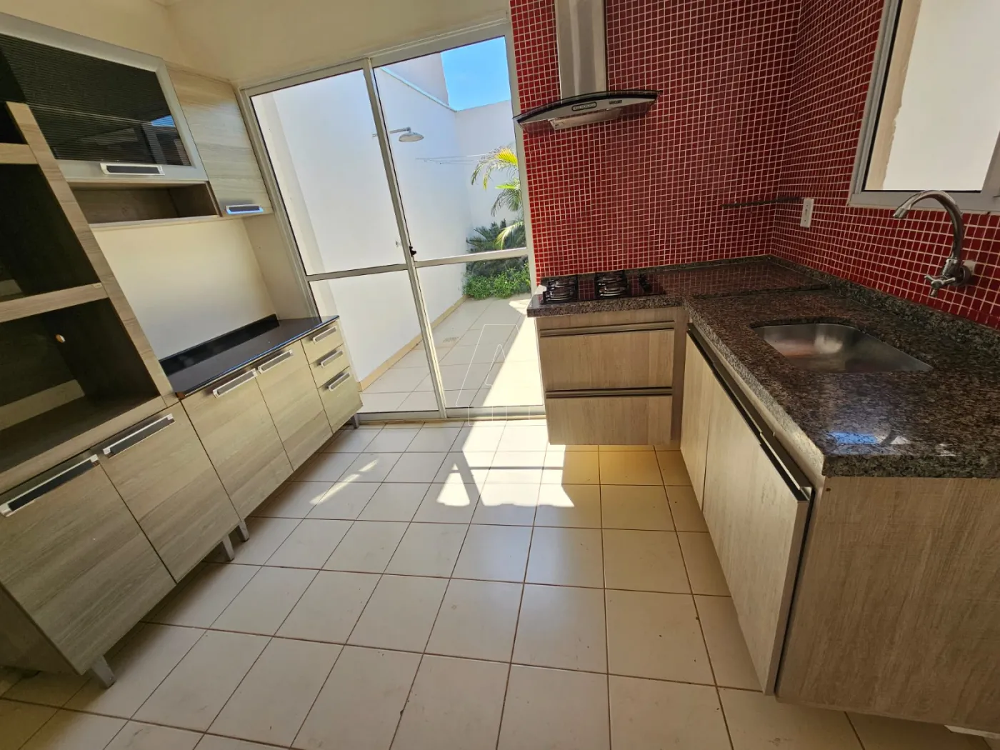 Alugar Casa / Condomínio em Araçatuba R$ 1.100,00 - Foto 5
