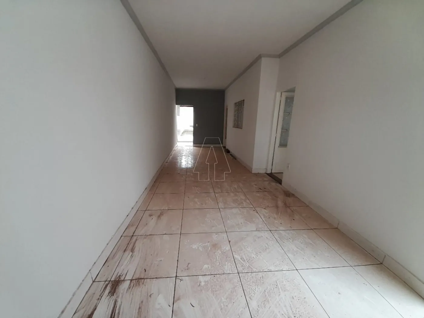 Alugar Casa / Residencial em Araçatuba R$ 1.600,00 - Foto 2