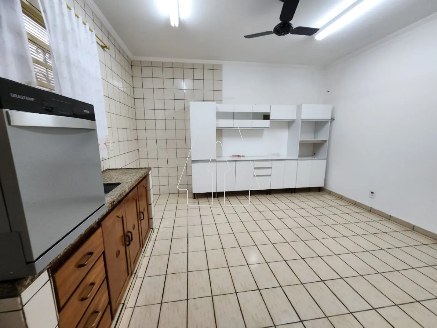 Alugar Casa / Residencial em Araçatuba R$ 1.800,00 - Foto 4