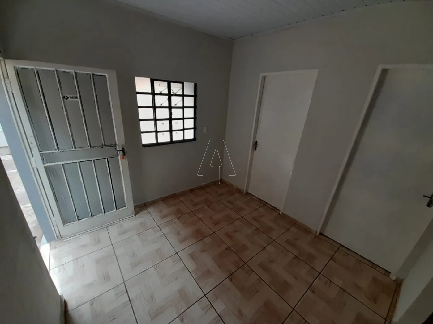 Alugar Casa / Residencial em Araçatuba R$ 800,00 - Foto 4