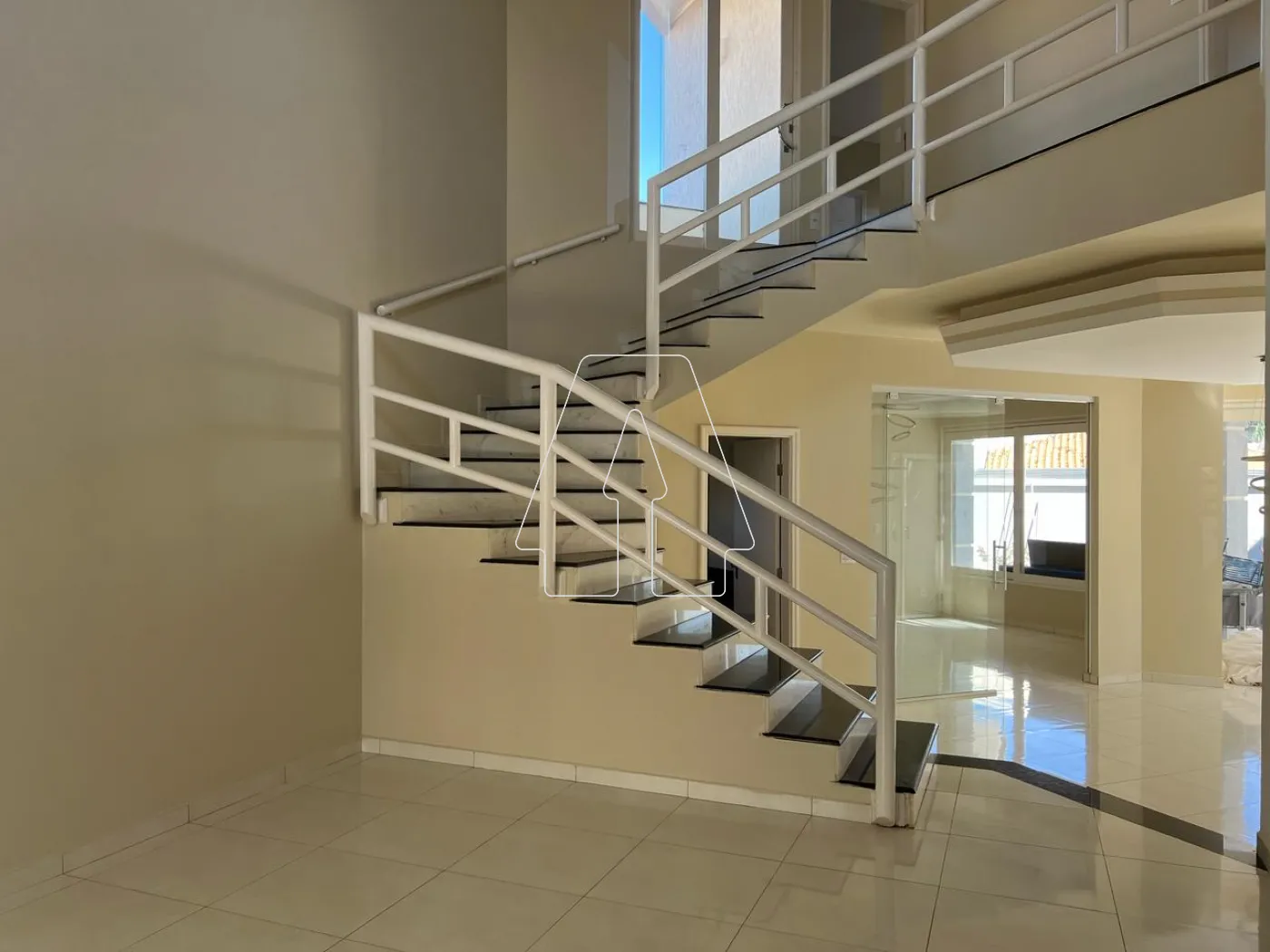 Alugar Casa / Condomínio em Araçatuba R$ 5.000,00 - Foto 2