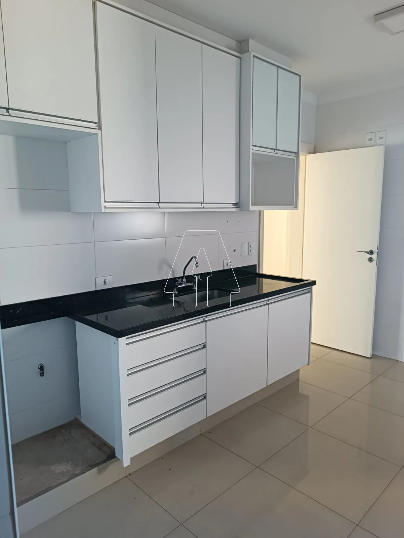 Alugar Apartamento / Padrão em Araçatuba R$ 3.800,00 - Foto 5