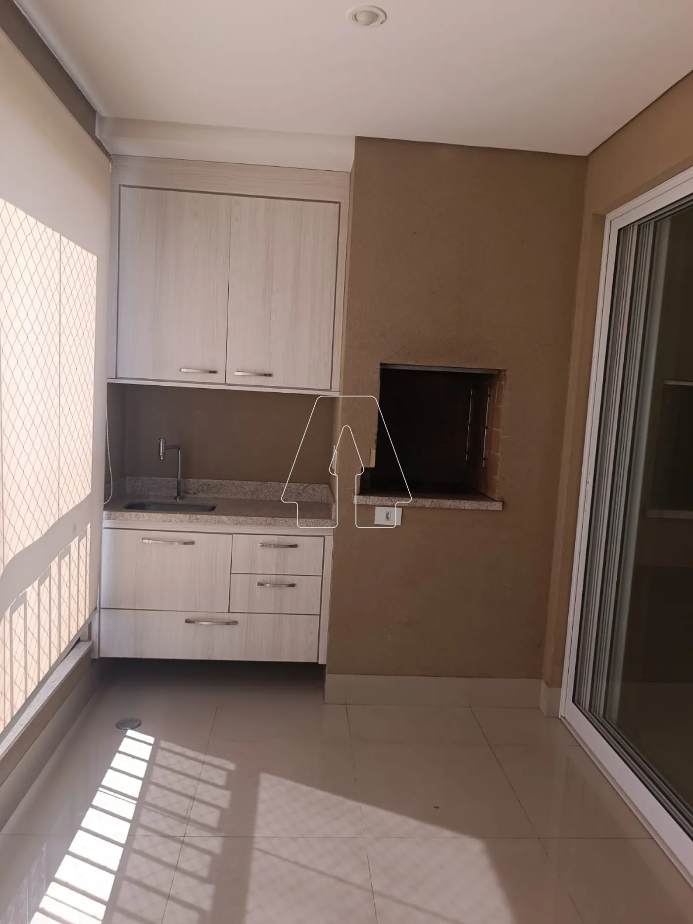 Alugar Apartamento / Padrão em Araçatuba R$ 3.800,00 - Foto 2