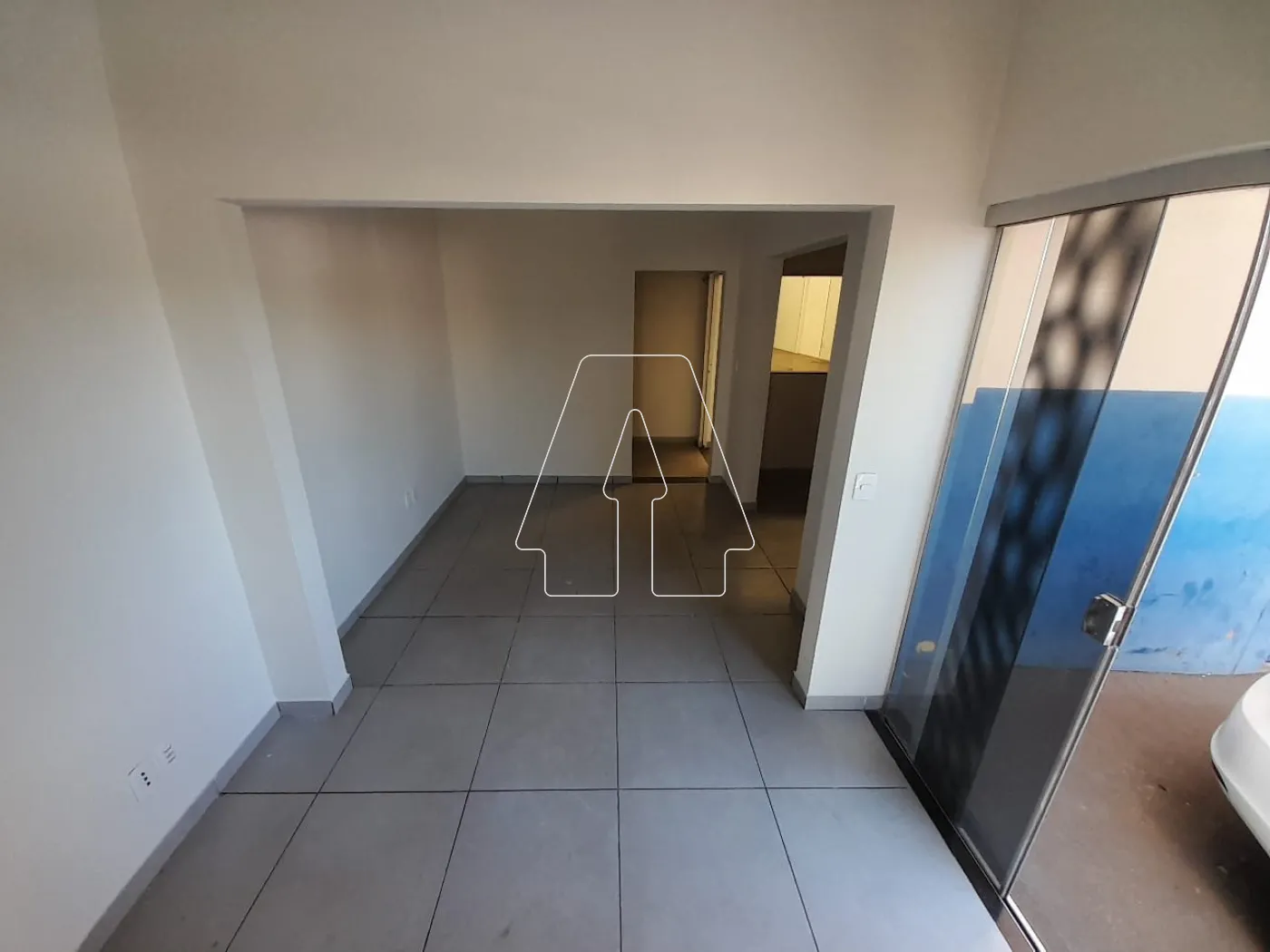 Alugar Comercial / Barracão em Araçatuba R$ 6.000,00 - Foto 2