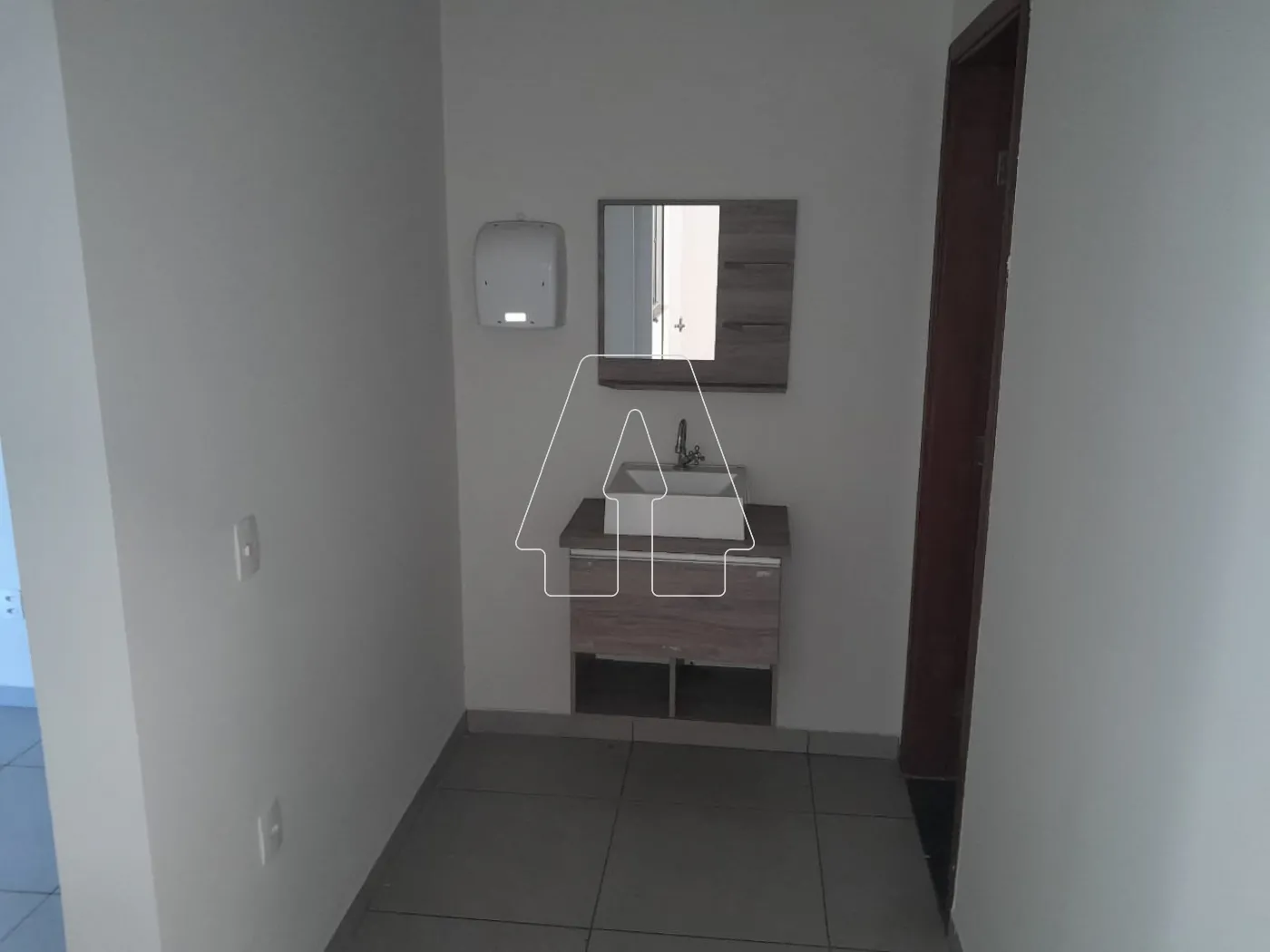 Alugar Comercial / Barracão em Araçatuba R$ 6.000,00 - Foto 9