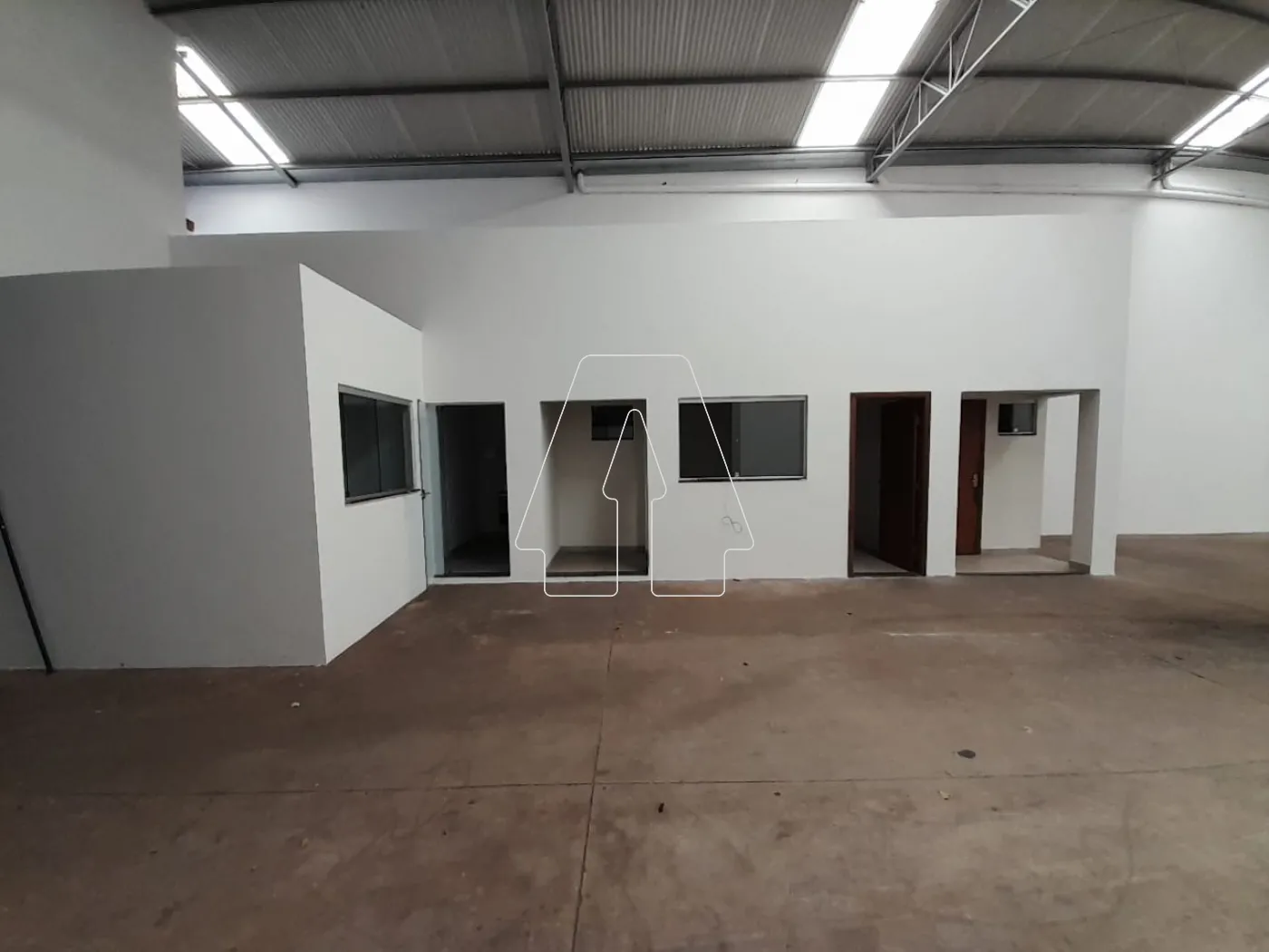 Alugar Comercial / Barracão em Araçatuba R$ 6.000,00 - Foto 17
