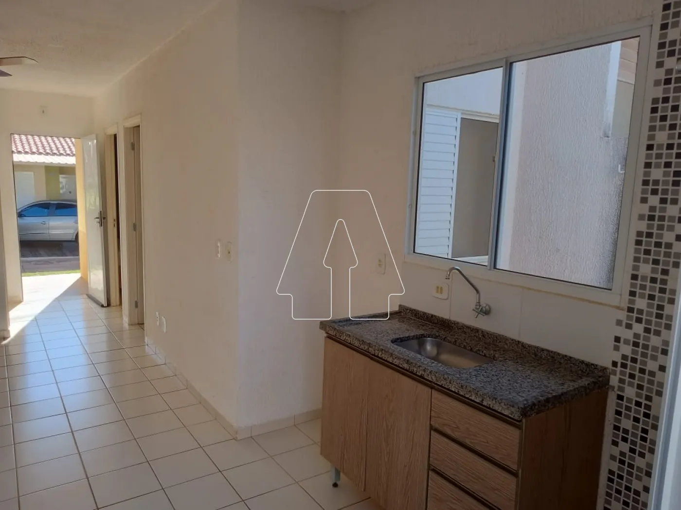 Alugar Casa / Condomínio em Araçatuba R$ 650,00 - Foto 2