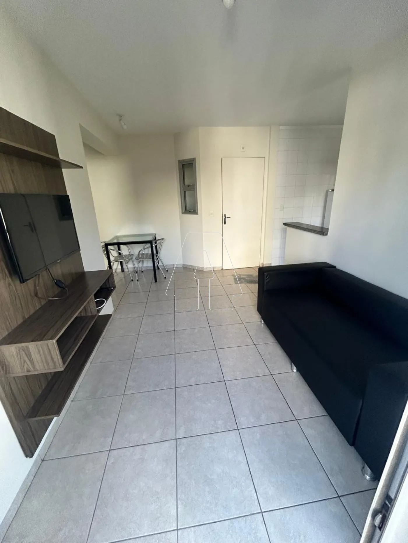 Alugar Apartamento / Padrão em Araçatuba R$ 1.250,00 - Foto 2