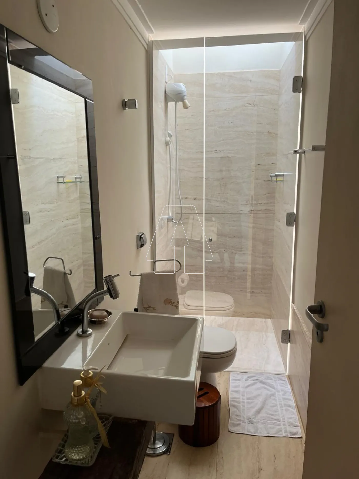 Alugar Casa / Condomínio em Araçatuba R$ 5.000,00 - Foto 4