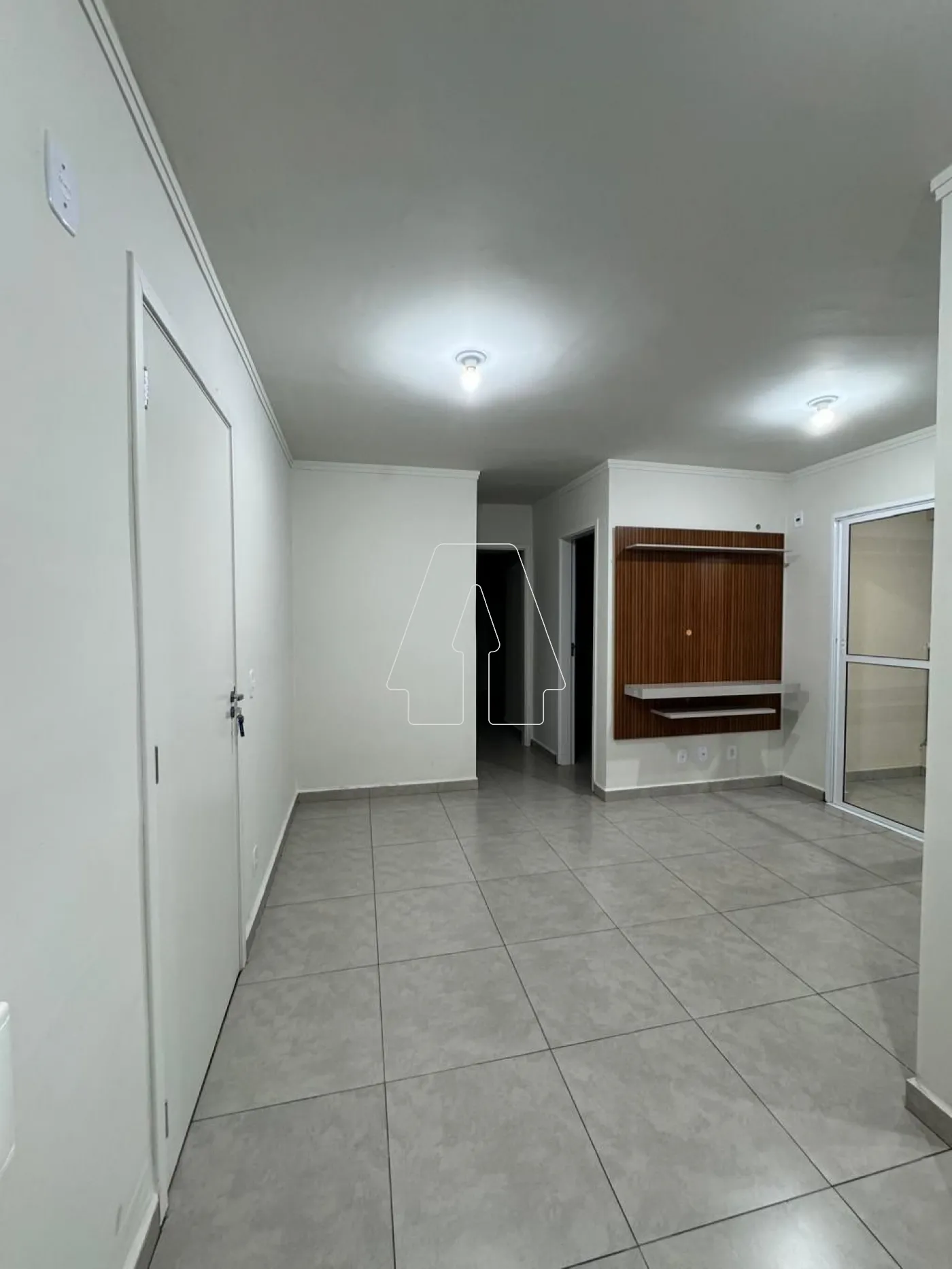 Alugar Apartamento / Padrão em Araçatuba R$ 1.200,00 - Foto 2