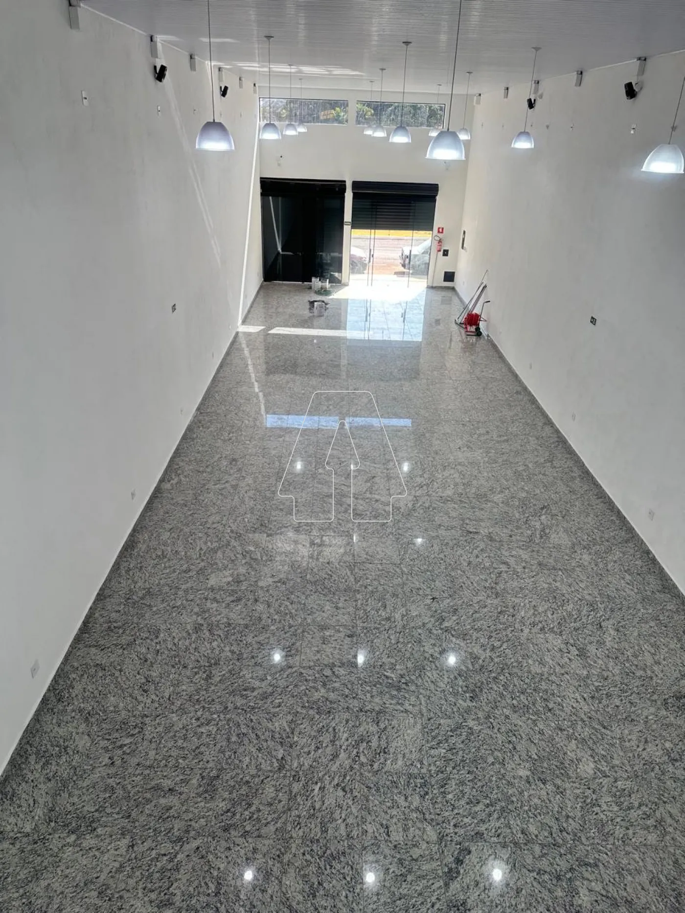 Alugar Comercial / Salão em Araçatuba R$ 5.000,00 - Foto 2