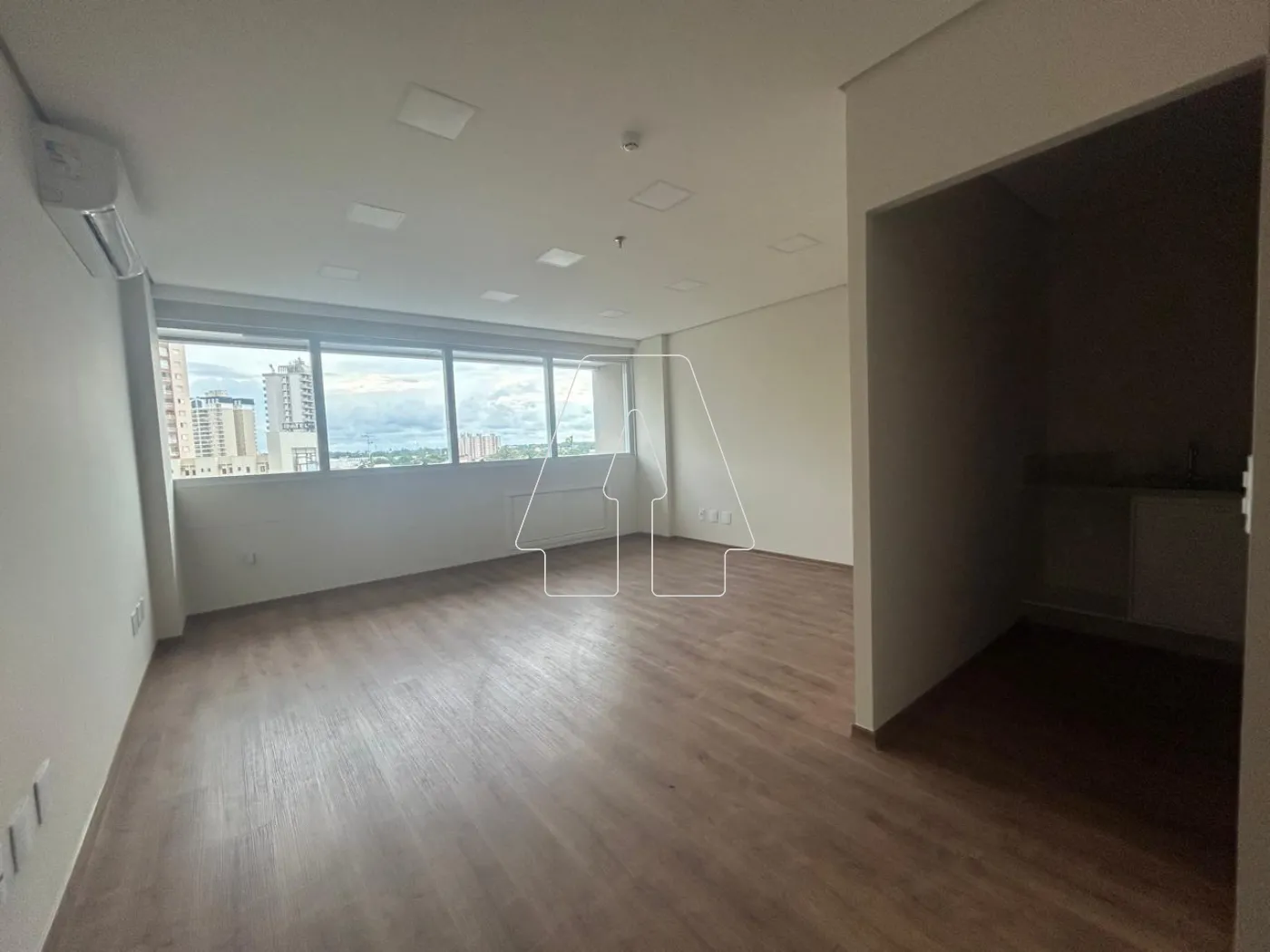 Alugar Comercial / Sala em Condomínio em Araçatuba R$ 1.500,00 - Foto 4