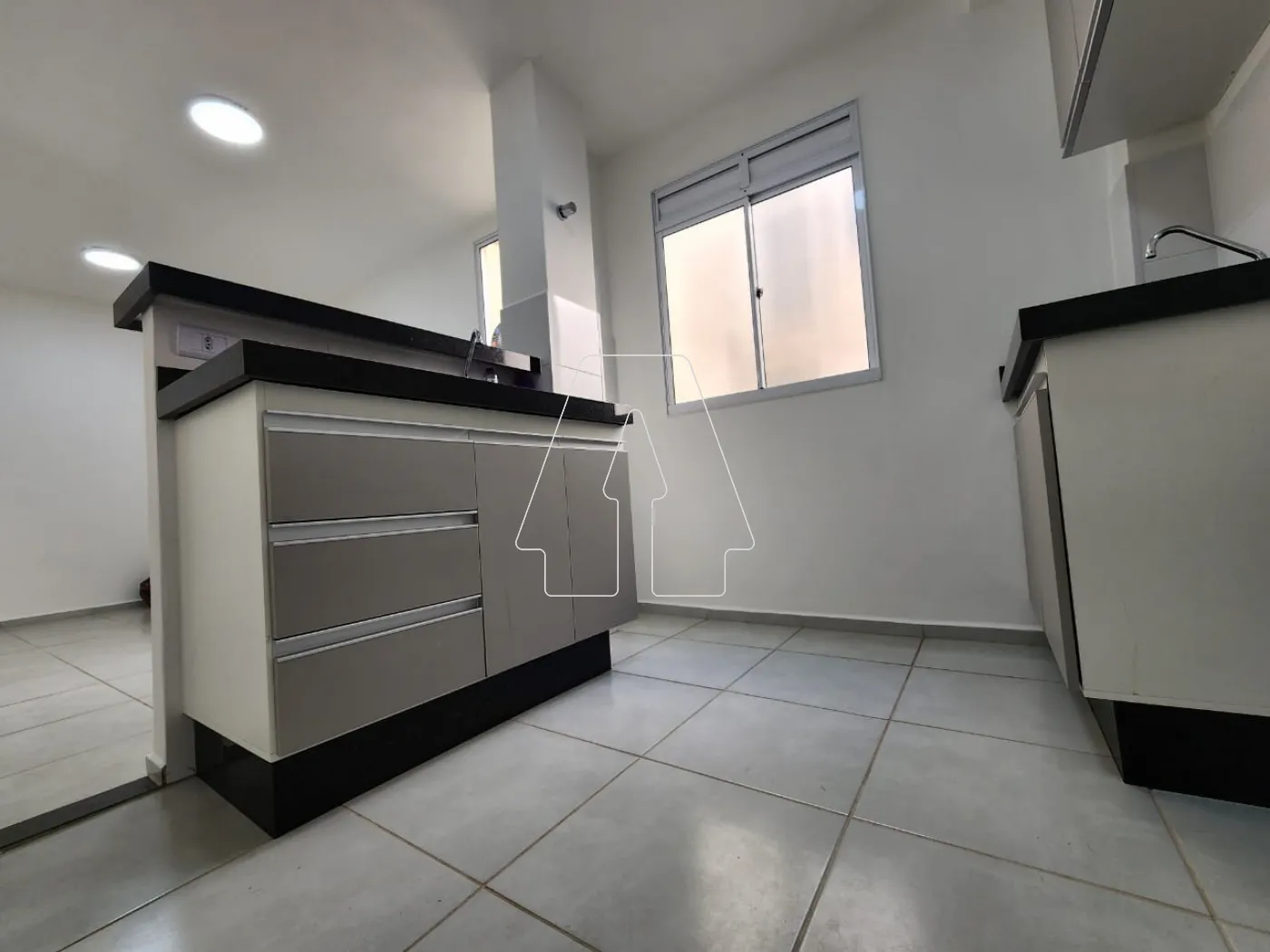 Alugar Apartamento / Padrão em Araçatuba R$ 1.300,00 - Foto 2