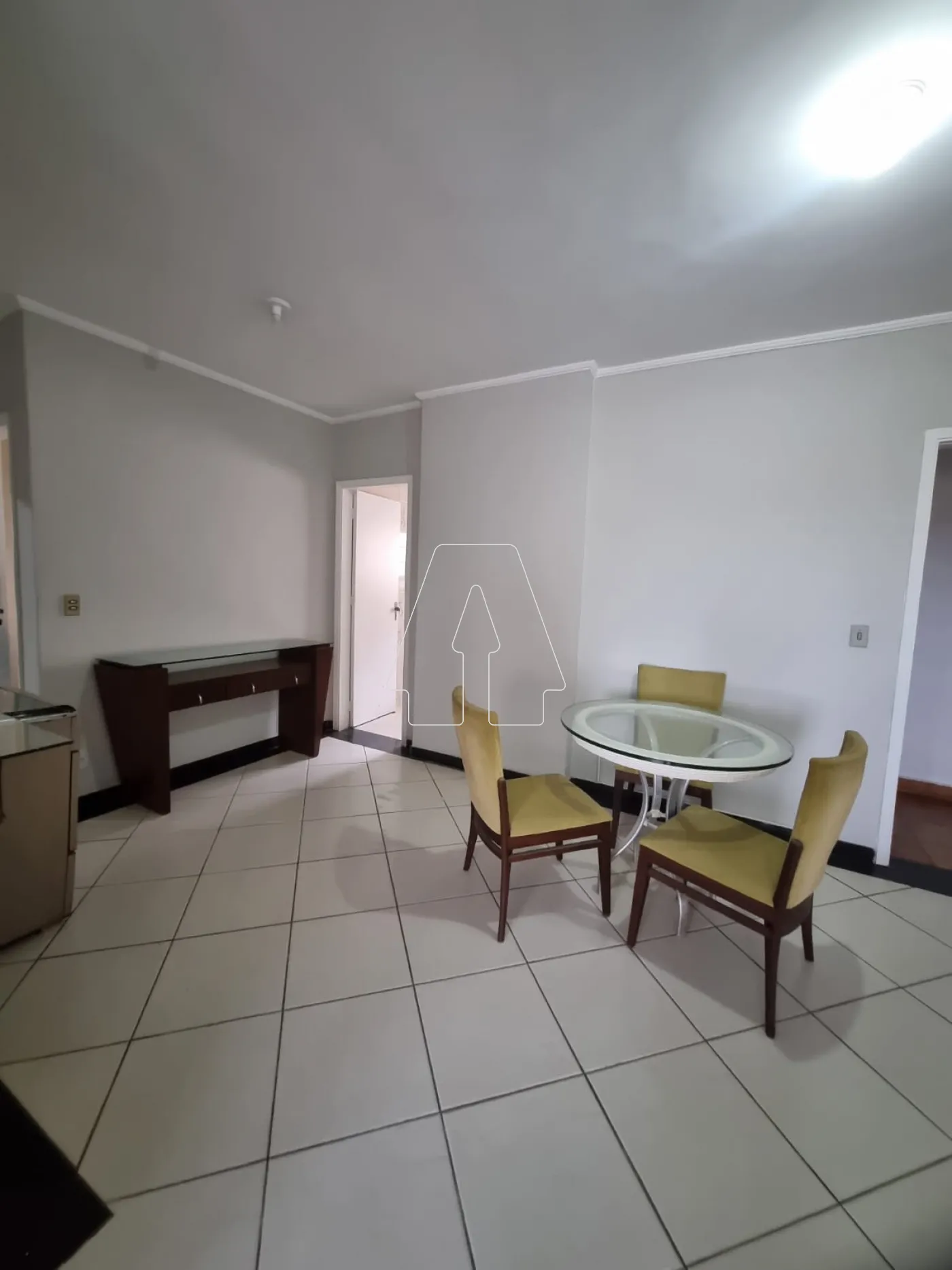 Alugar Apartamento / Padrão em Araçatuba R$ 1.200,00 - Foto 1