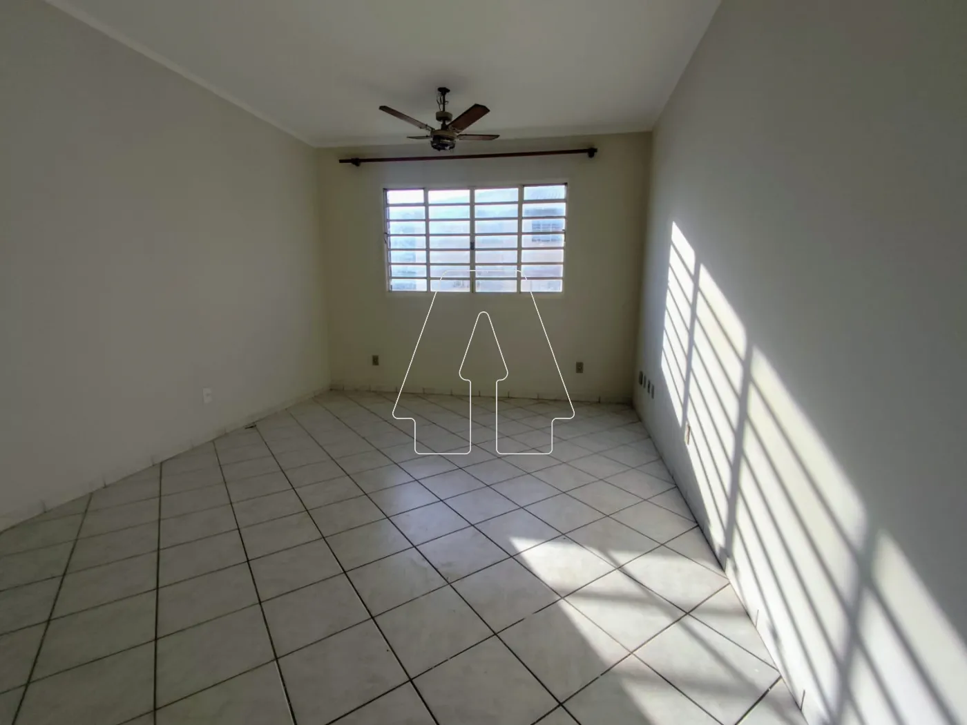 Comprar Apartamento / Padrão em Araçatuba R$ 180.000,00 - Foto 2
