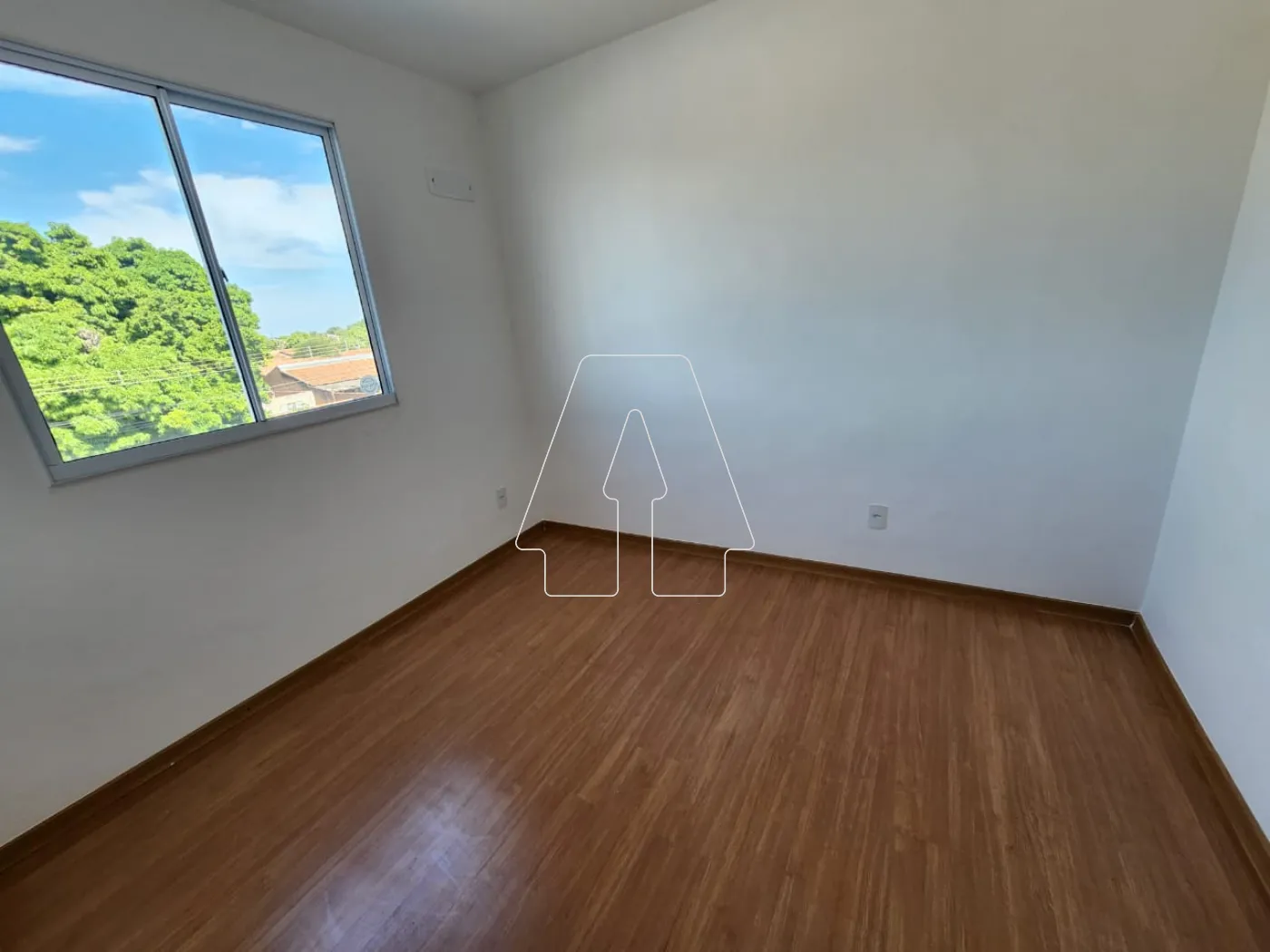 Alugar Apartamento / Padrão em Araçatuba R$ 1.000,00 - Foto 4