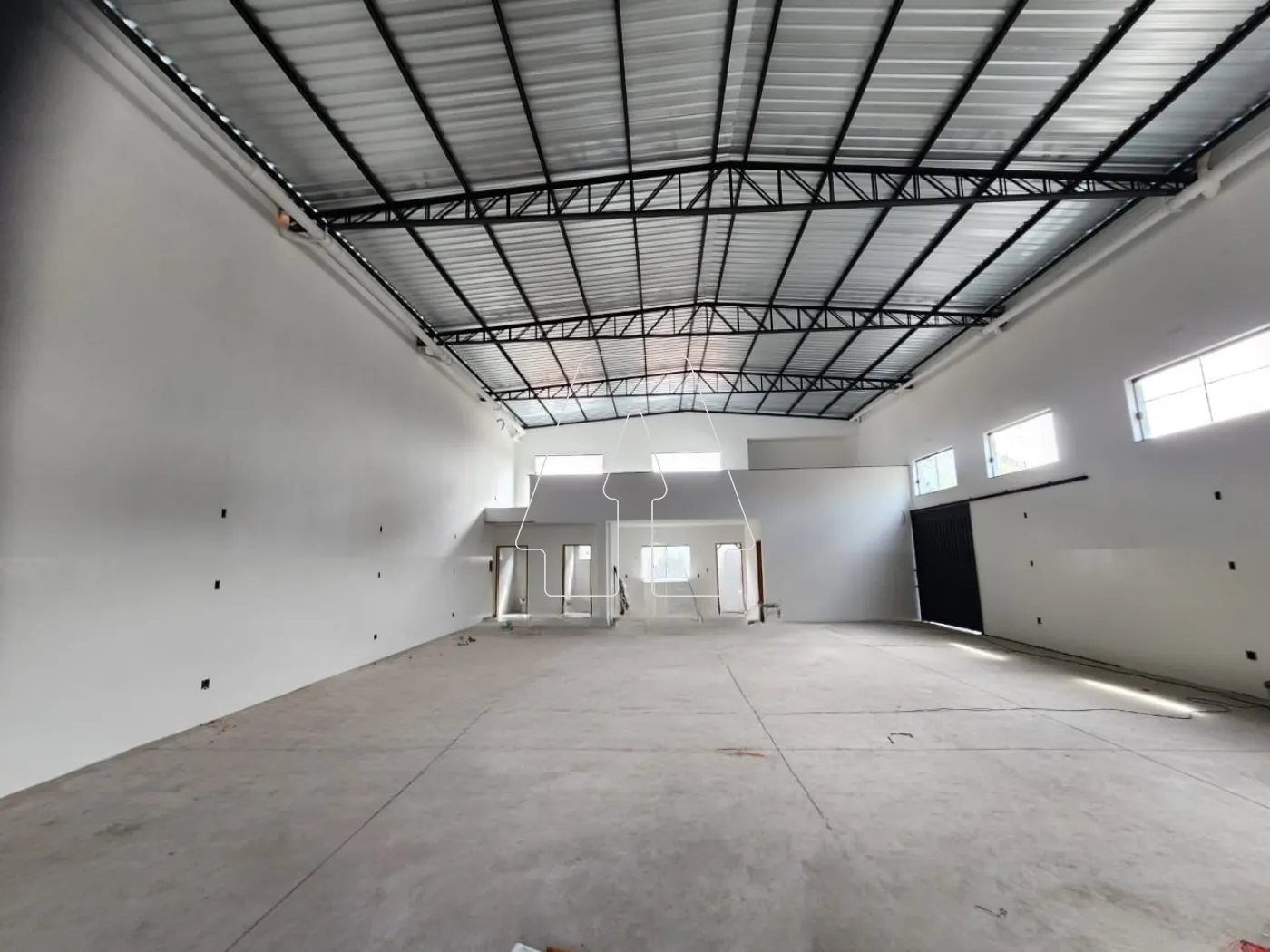 Alugar Comercial / Salão em Araçatuba R$ 5.500,00 - Foto 4