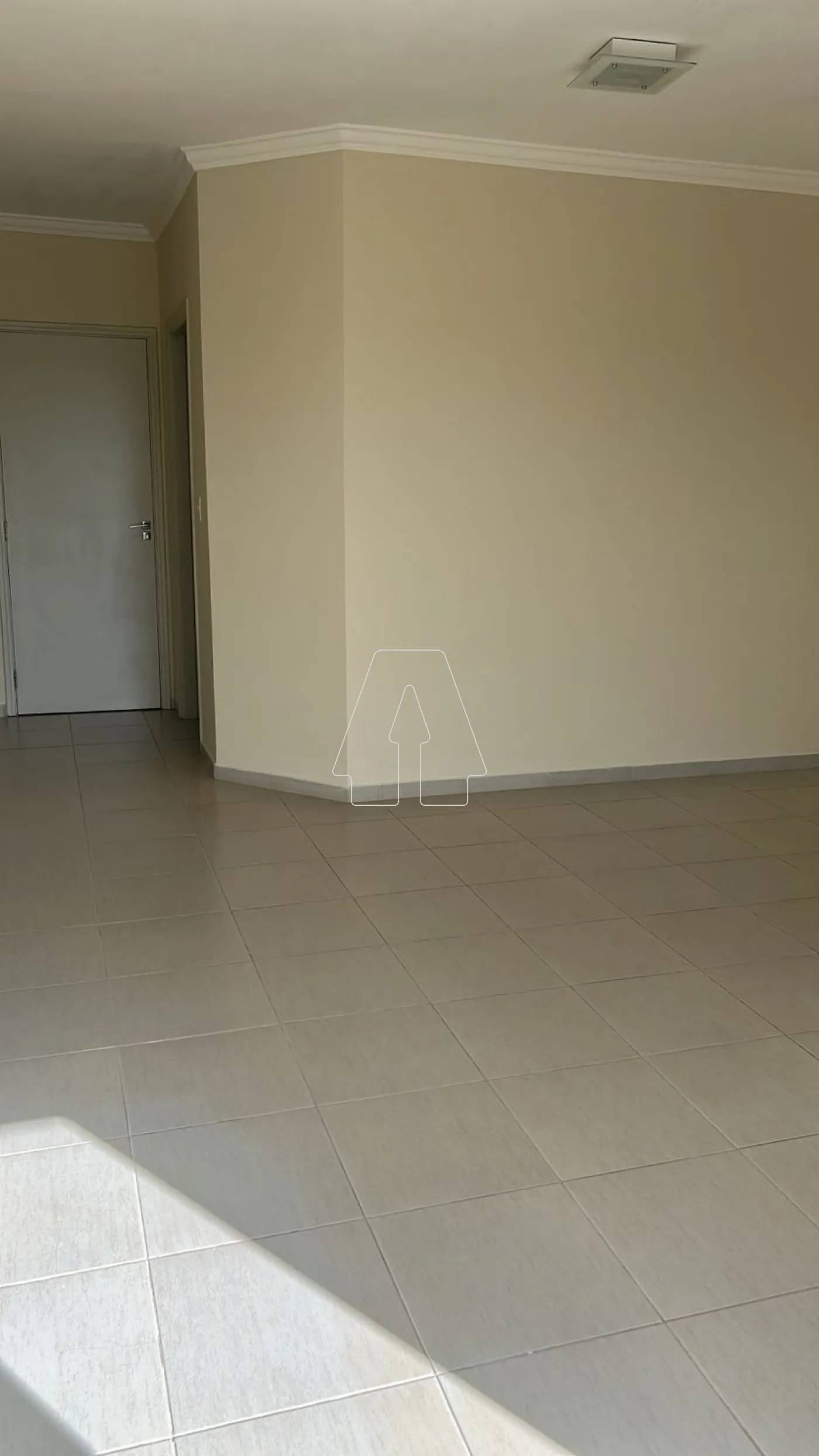 Alugar Apartamento / Padrão em Araçatuba R$ 1.500,00 - Foto 4