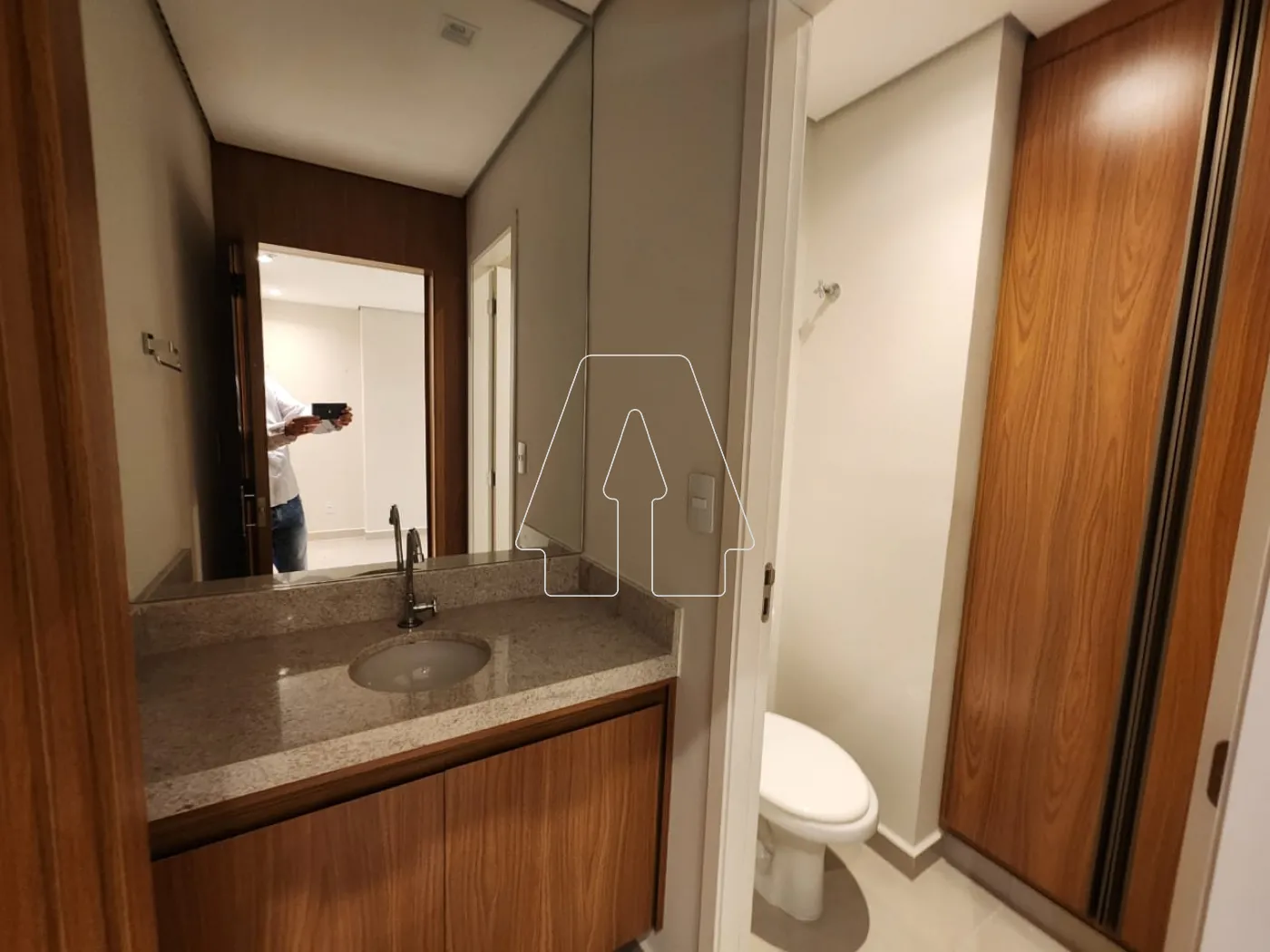 Alugar Comercial / Sala em Condomínio em Araçatuba R$ 2.800,00 - Foto 6