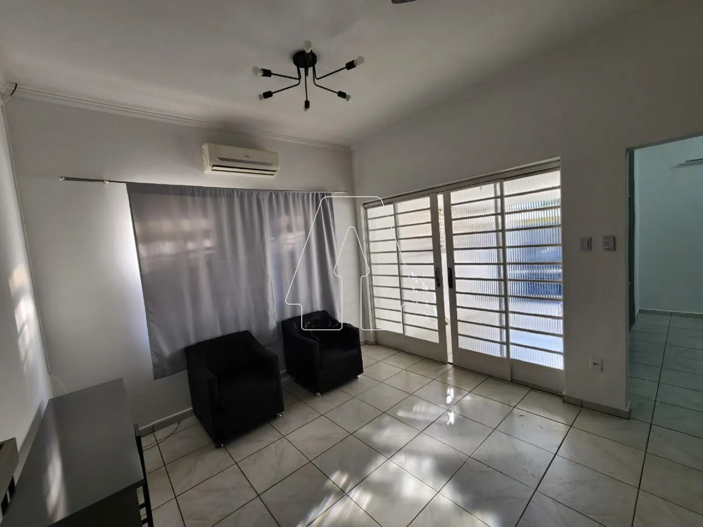 Alugar Comercial / Salão em Araçatuba R$ 1.800,00 - Foto 2