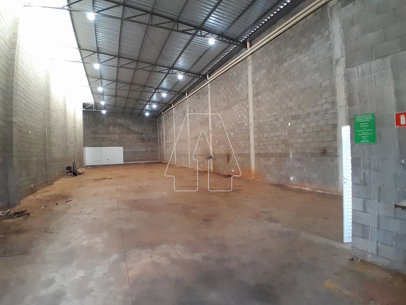 Alugar Comercial / Barracão em Araçatuba R$ 3.500,00 - Foto 2