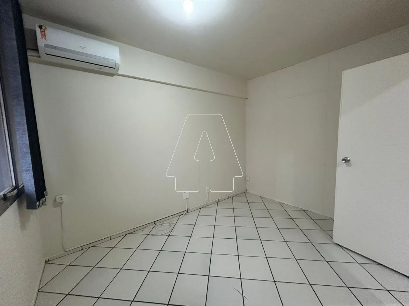 Alugar Comercial / Sala em Condomínio em Araçatuba R$ 800,00 - Foto 3