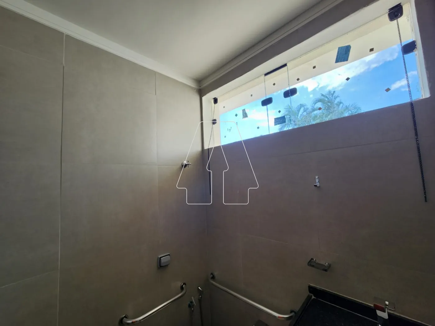 Alugar Comercial / Salão em Araçatuba R$ 3.500,00 - Foto 4