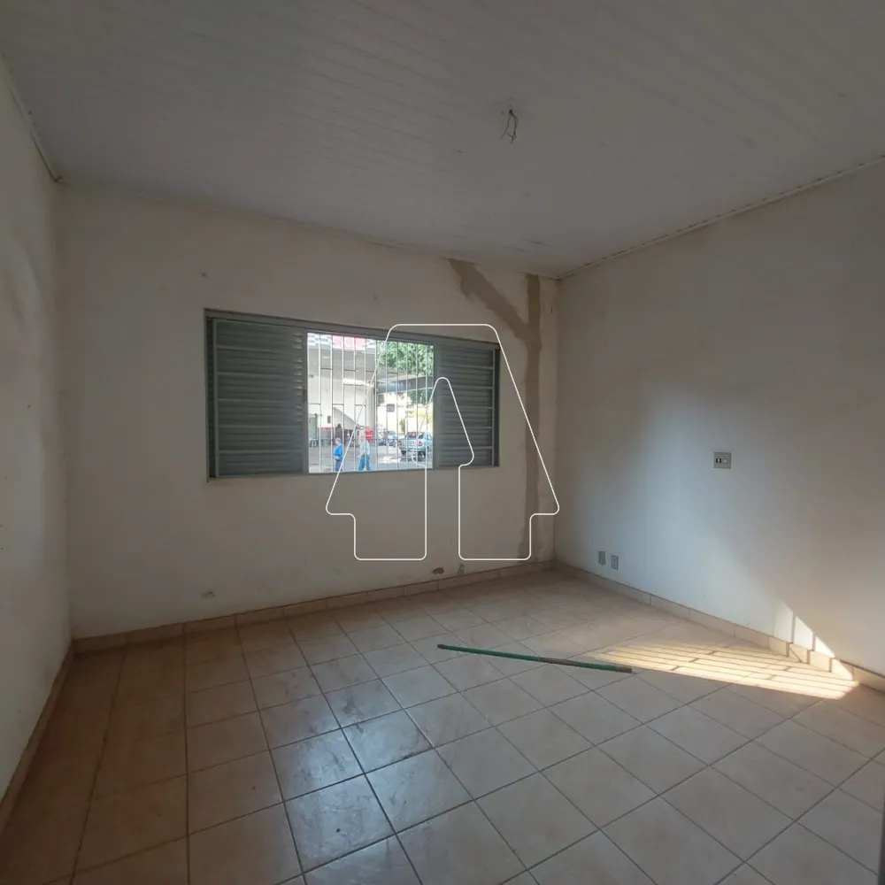 Comprar Casa / Residencial em Araçatuba R$ 300.000,00 - Foto 2