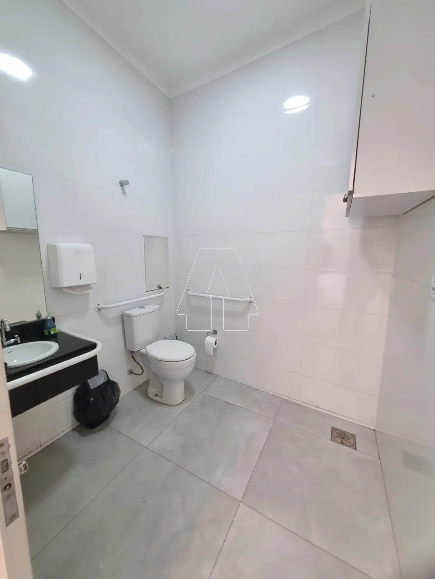 Alugar Comercial / Sala em Araçatuba R$ 575,00 - Foto 4
